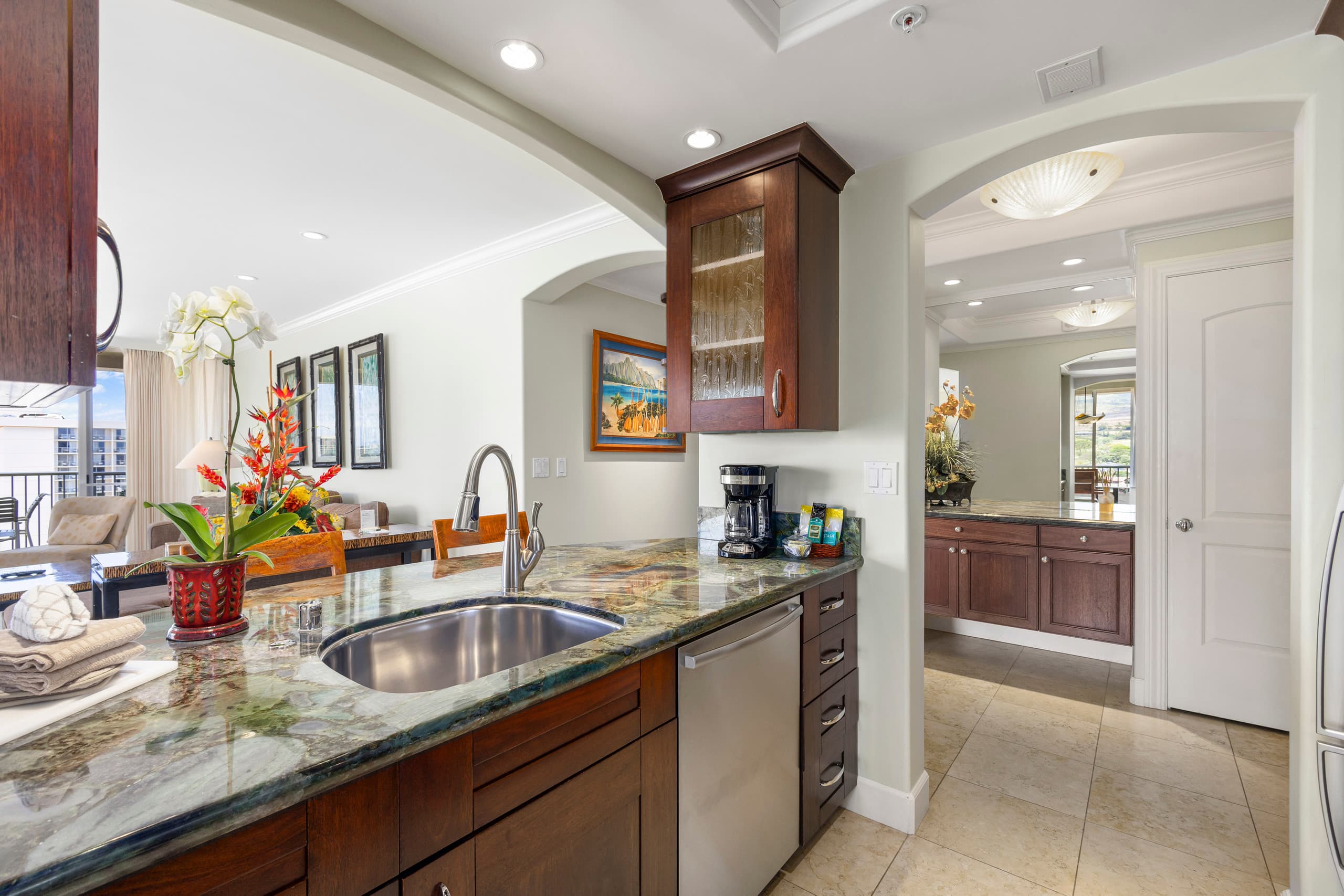 Condo in Lahaina · ★4.63 · 2 bedrooms · 3 beds · 2 baths - Image 15