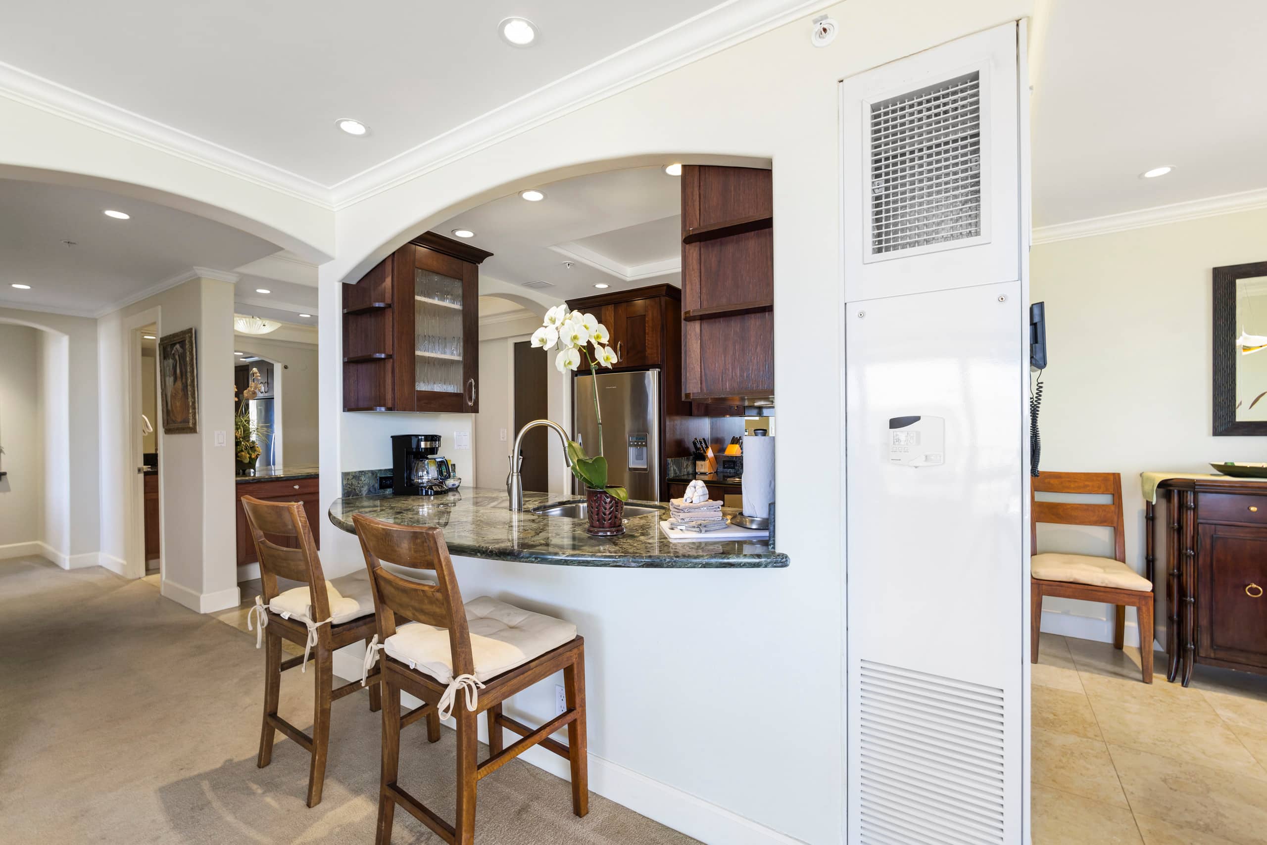 Condo in Lahaina · ★4.63 · 2 bedrooms · 3 beds · 2 baths - Image 13