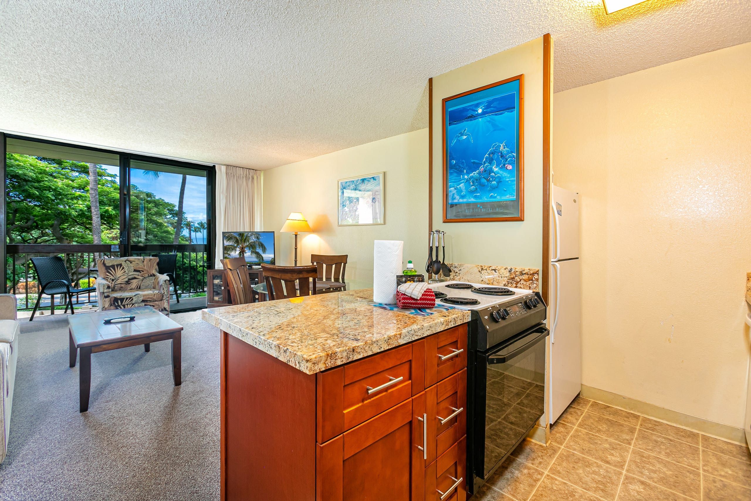 Condo in Kihei · ★4.36 · 1 bedroom · 2 beds · 1 shared bath - Image 9