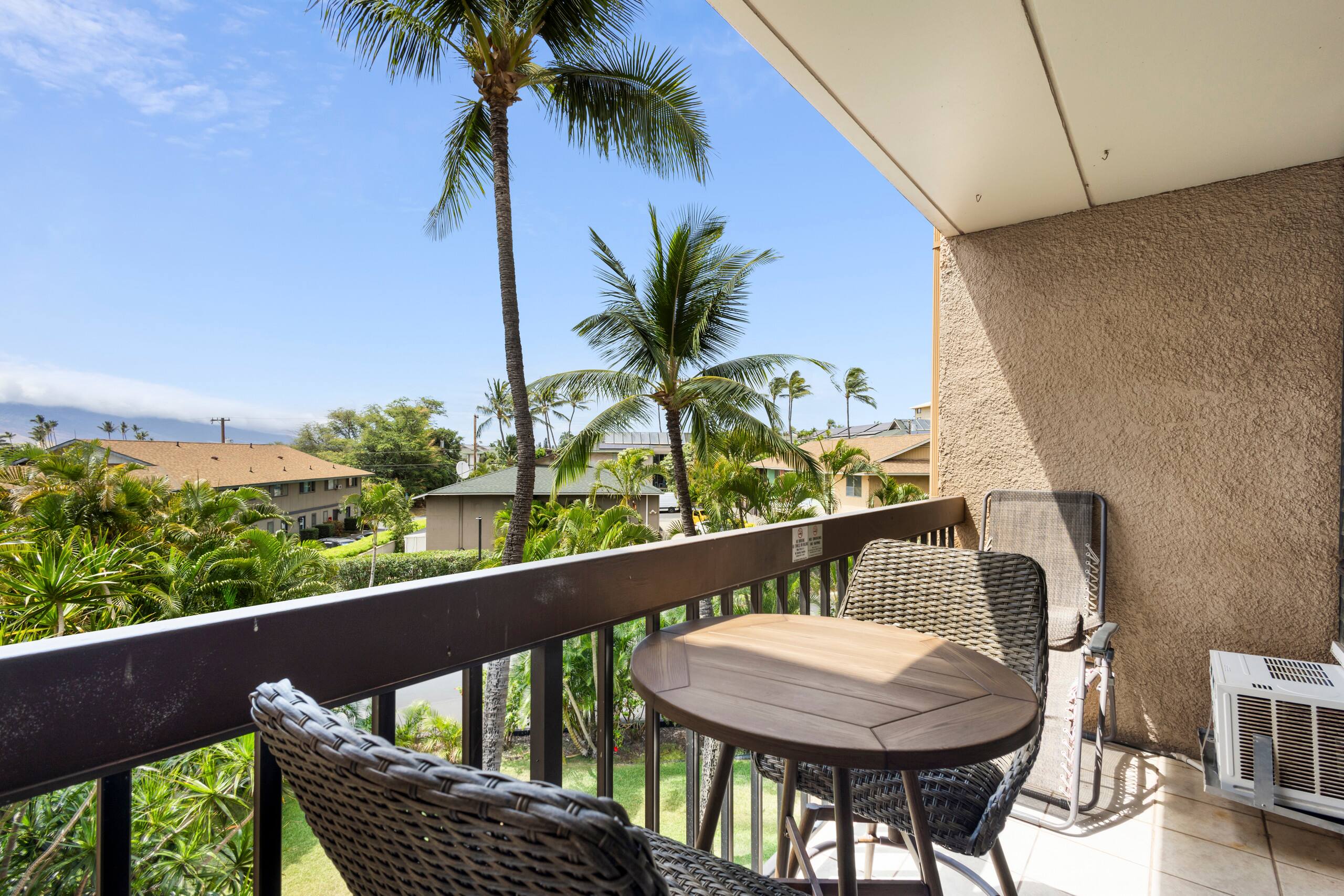 Condo in Kihei · ★4.5 · 1 bedroom · 2 beds · 1 shared bath - Image 1