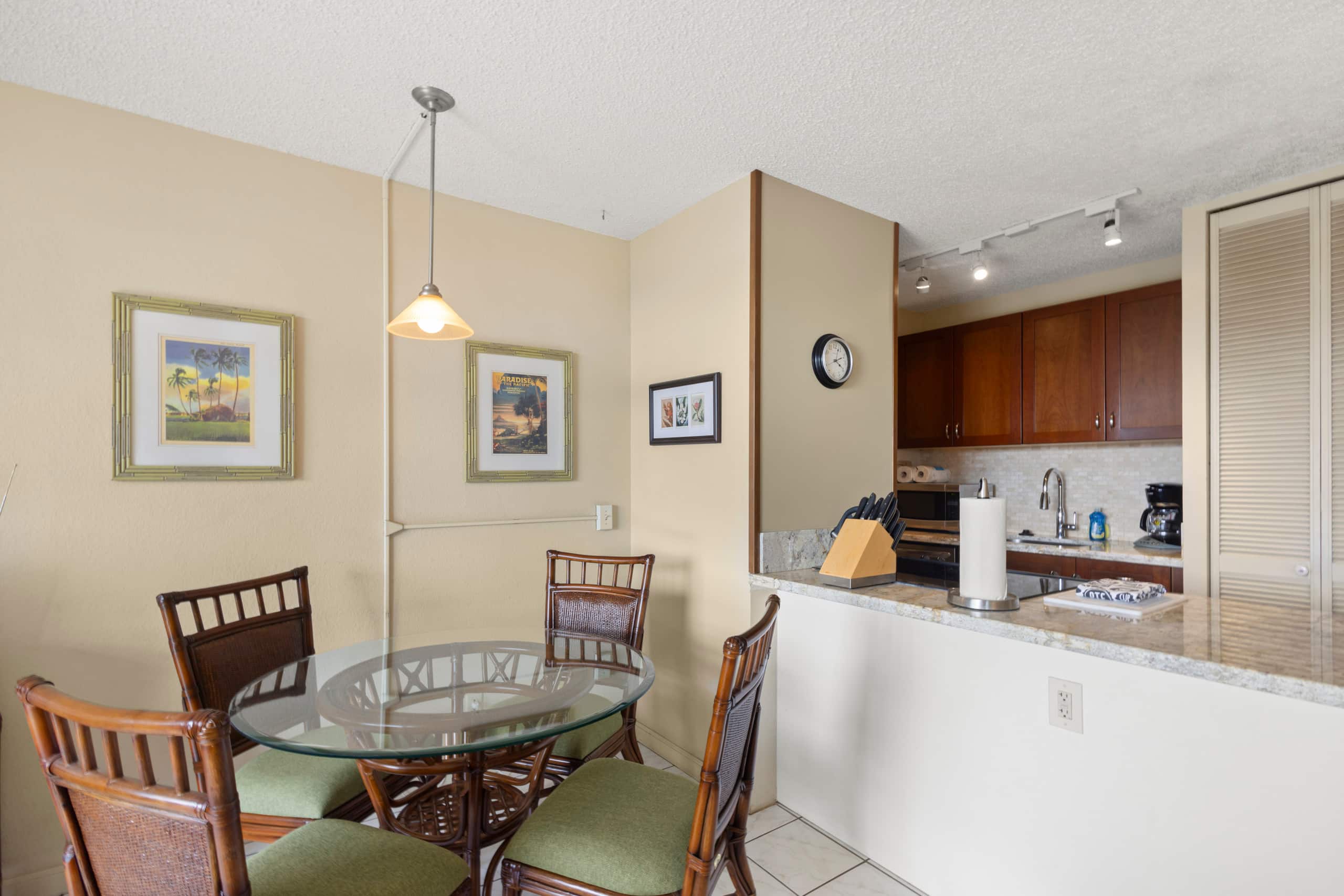 Condo in Kihei · ★4.17 · 1 bedroom · 2 beds · 1 bath - Image 7