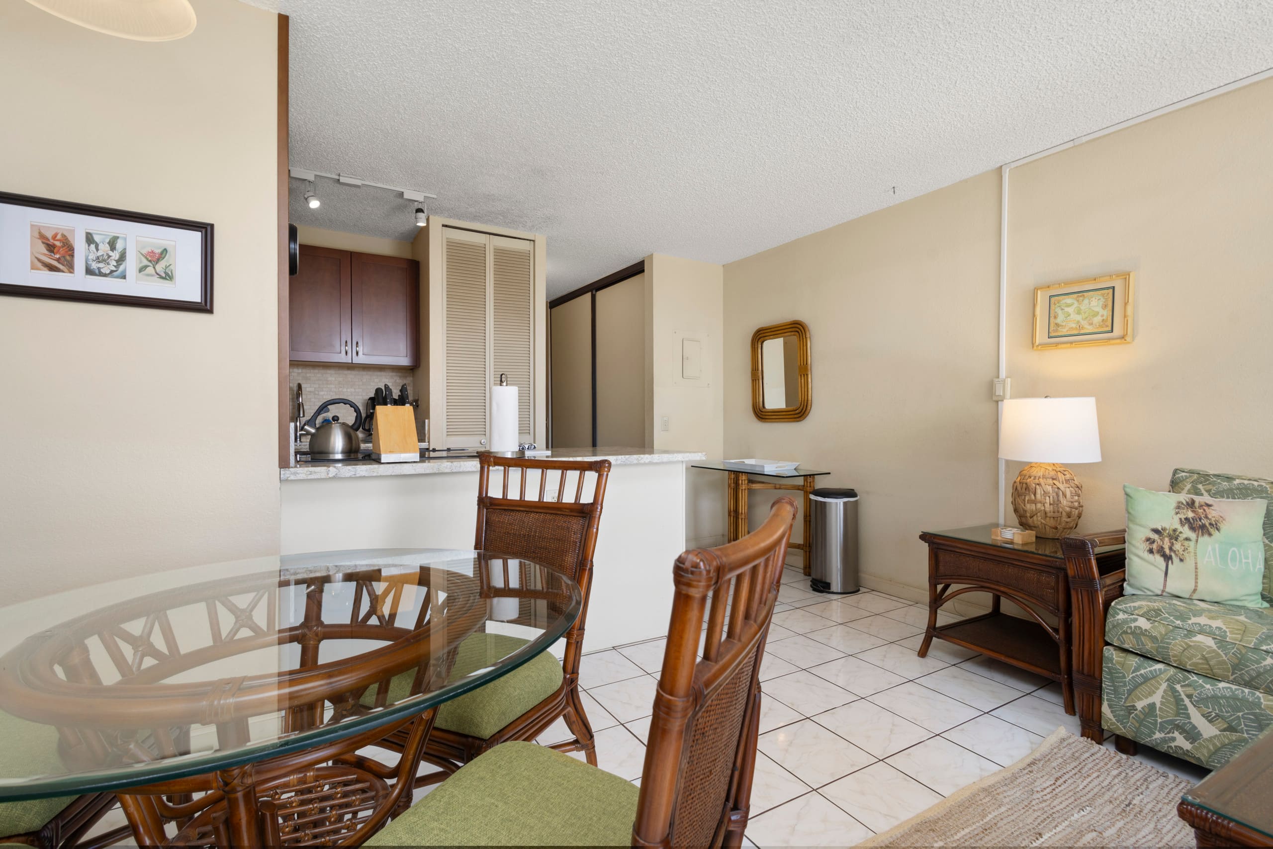 Condo in Kihei · ★4.17 · 1 bedroom · 2 beds · 1 bath - Image 6