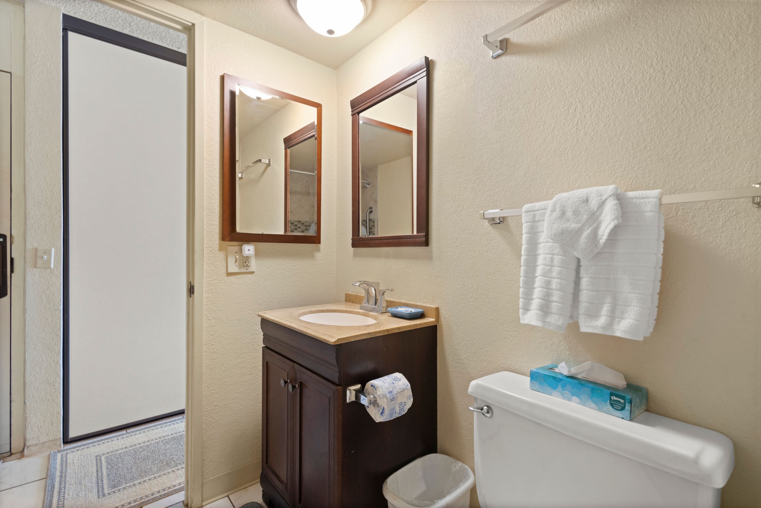 Condo in Kihei · ★4.17 · 1 bedroom · 2 beds · 1 bath - Image 18