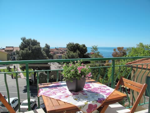 Annuncio Airbnb popolare: Roma (SLR219) by Interhome a Cipressa