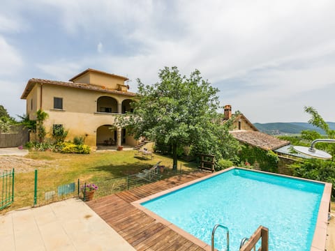 Proprietà Airbnb di successo: Buca dei Merli, by Interhome a Laterina Pergine Valdarno