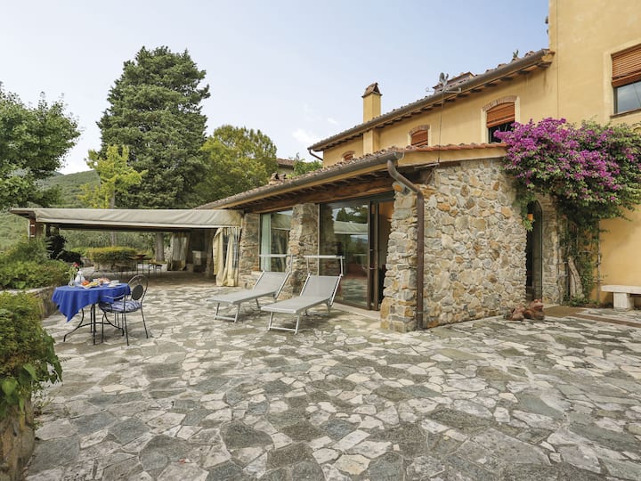 Maestraccio by Interhome