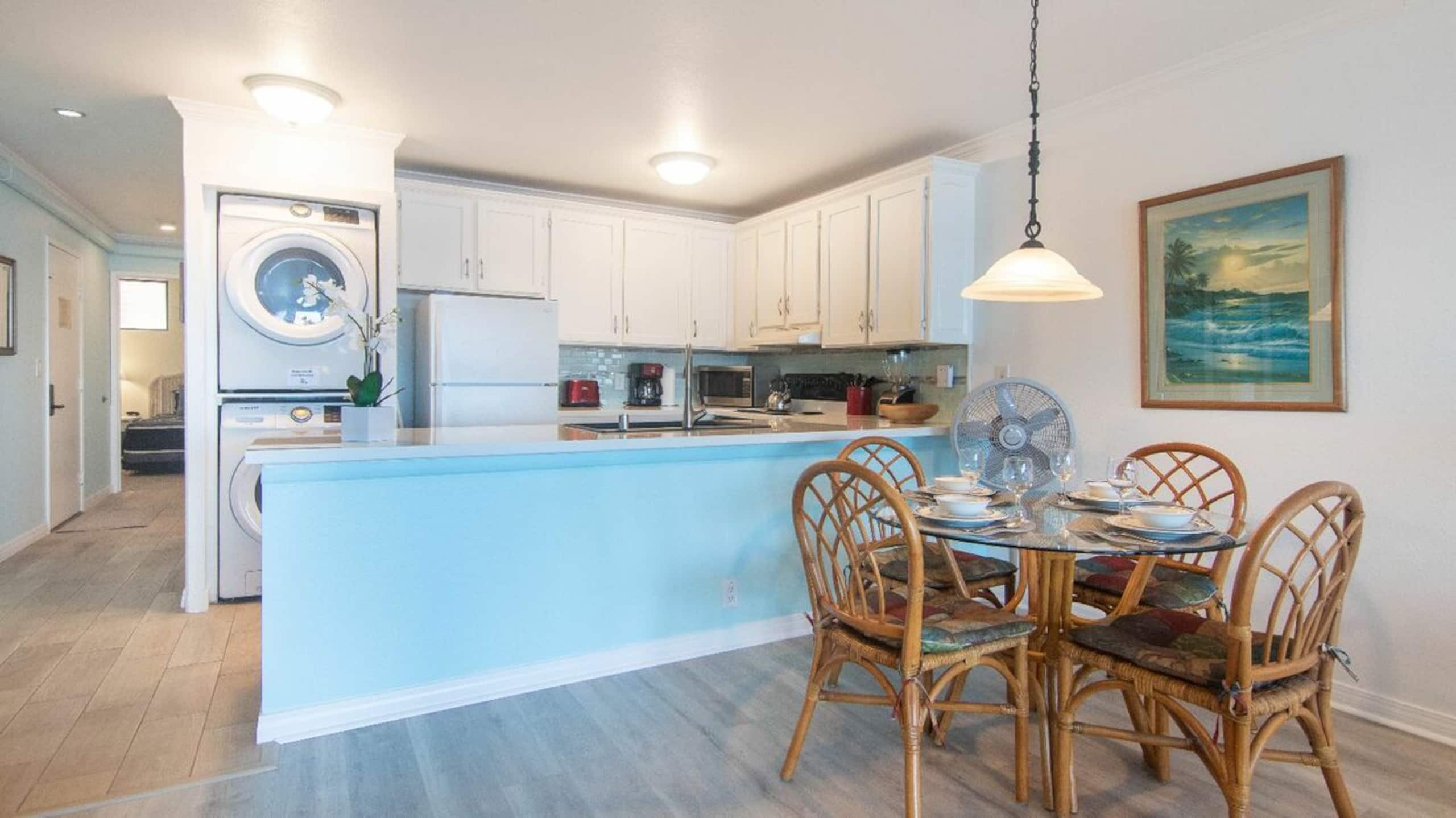 Condo in Kailua-Kona · ★4.71 · 2 bedrooms · 3 beds · 2 baths - Image 4