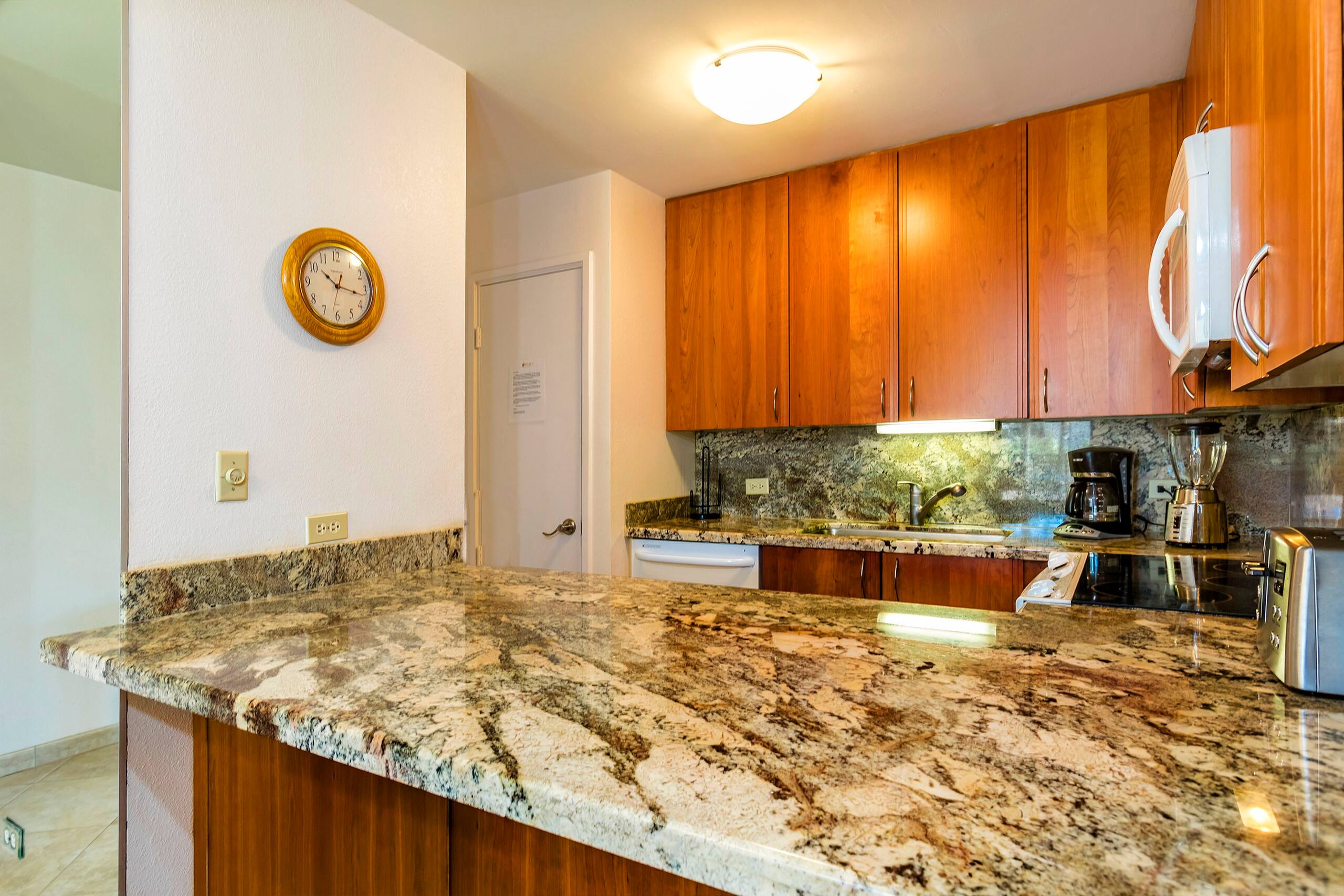 Condo in Kihei · ★4.67 · 1 bedroom · 2 beds · 2 baths - Image 10