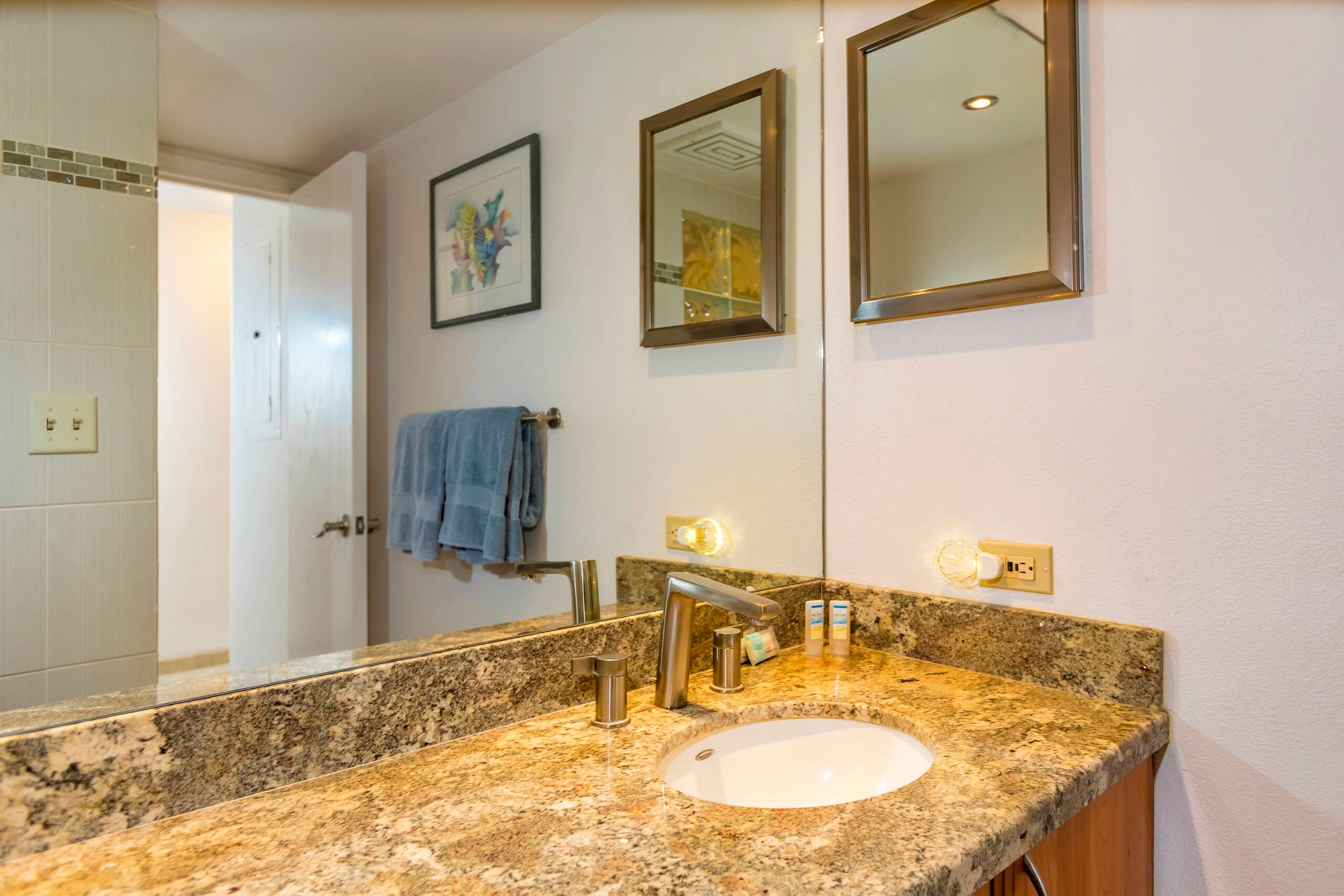 Condo in Kihei · ★4.67 · 1 bedroom · 2 beds · 2 baths - Image 21