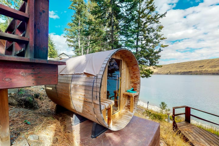 Beautiful 2BR Lakefront Wallowa Lake | Hot Tub