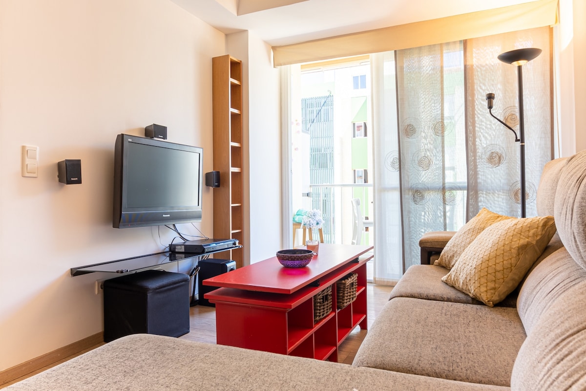 Popular Airbnb listing: SW Mendoza Apartment in Huelin