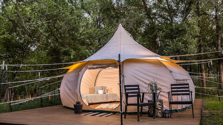 Yurt #2 with A/C + Fire Pit, NEW Discounted Rates - Tents
