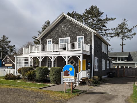 Oceanview, Hot Tub, Pets Ok, Fenced Yard, (1303B)