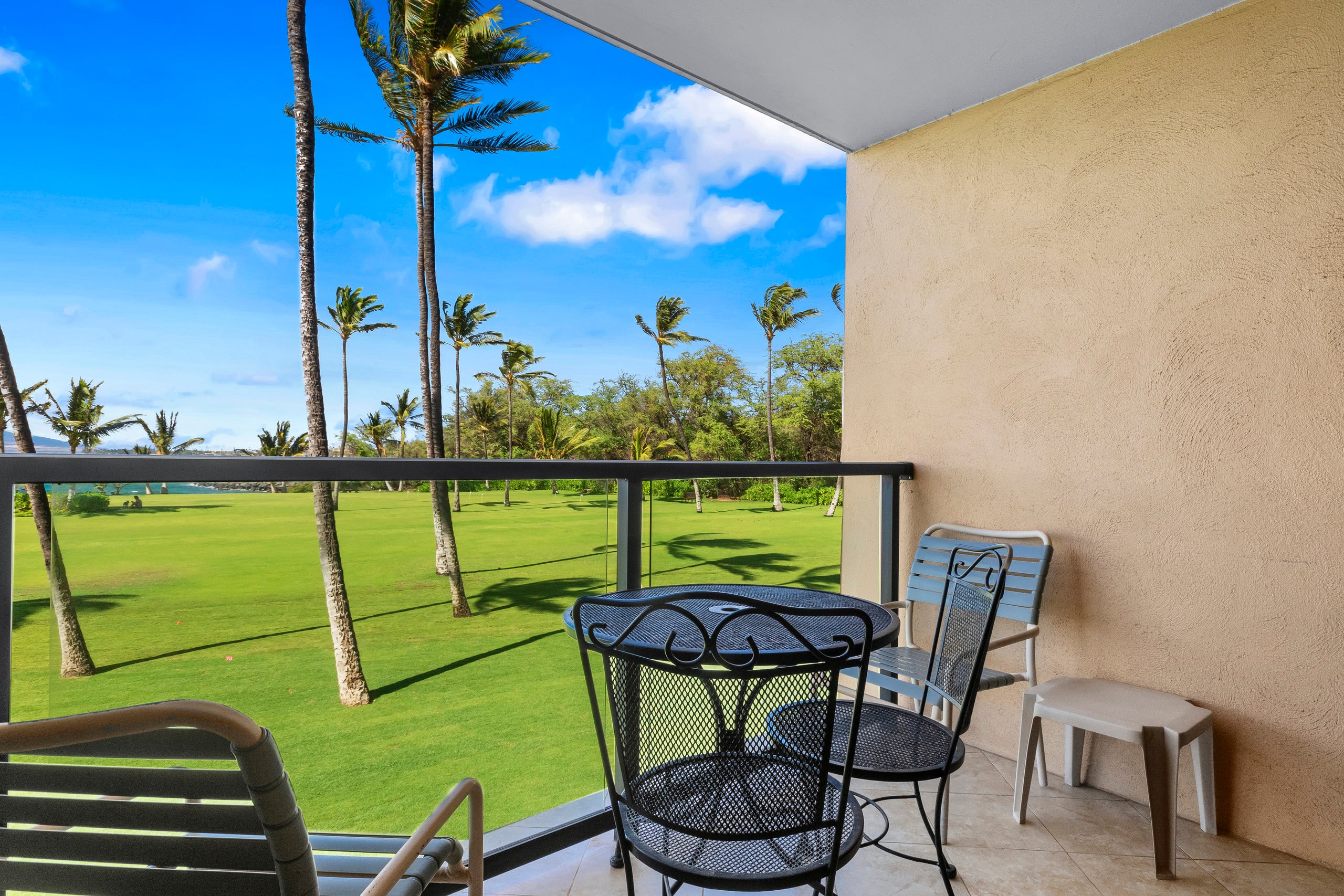 Condo in Kihei · ★4.67 · 1 bedroom · 2 beds · 1.5 baths - Image 5