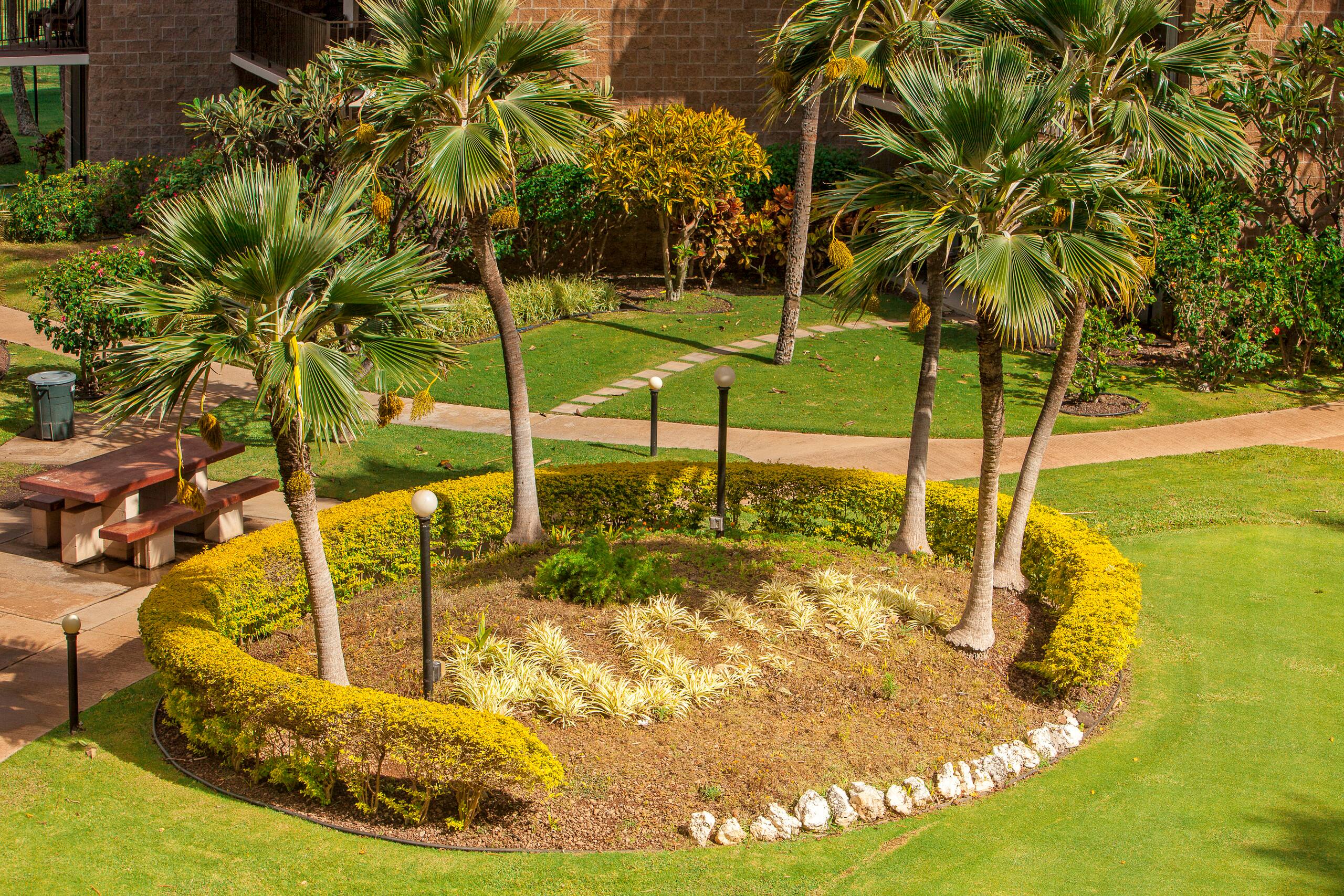Condo in Kihei · ★4.67 · 1 bedroom · 2 beds · 1 shared bath - Image 30