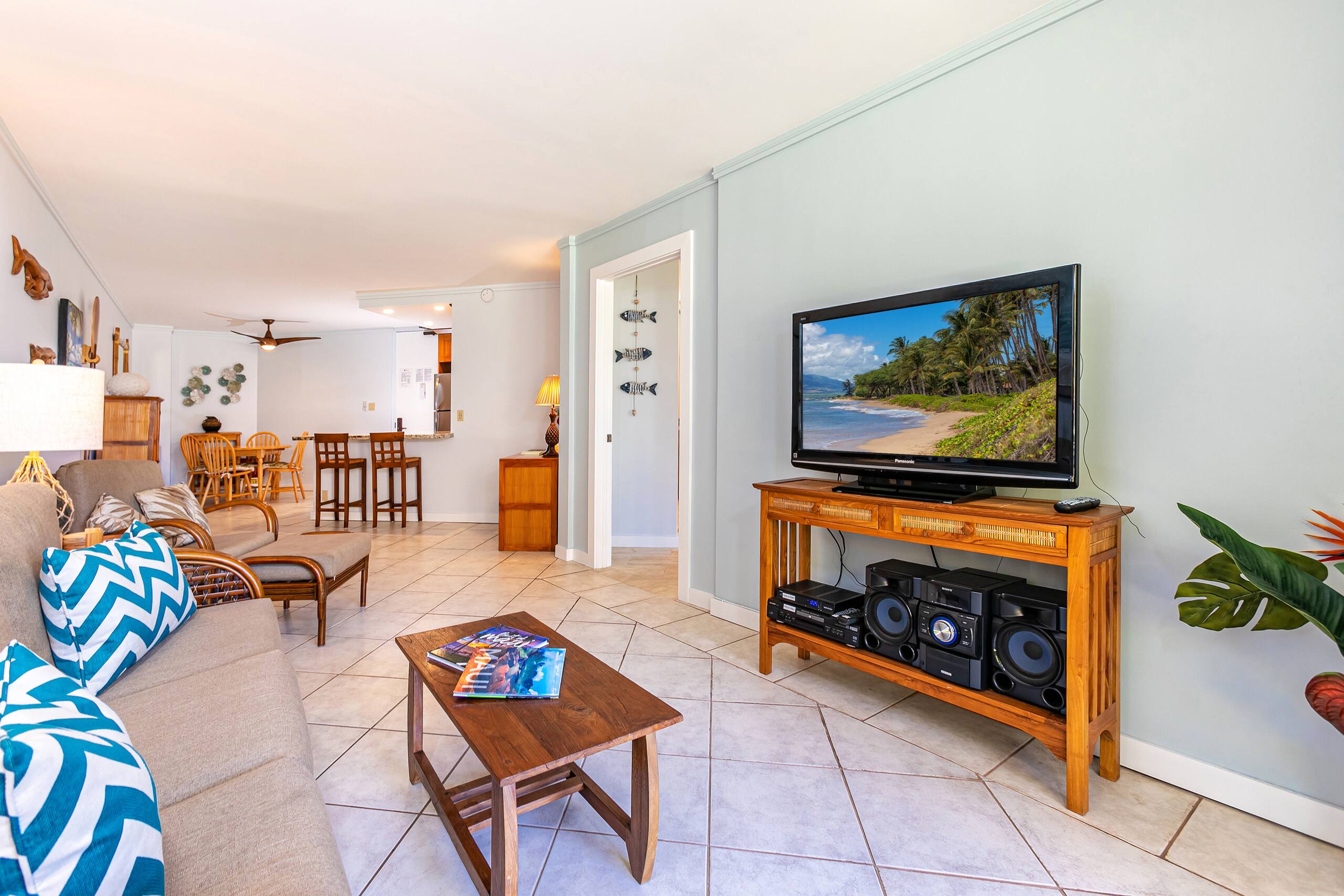 Condo in Kihei · ★4.67 · 1 bedroom · 2 beds · 1 shared bath - Image 3