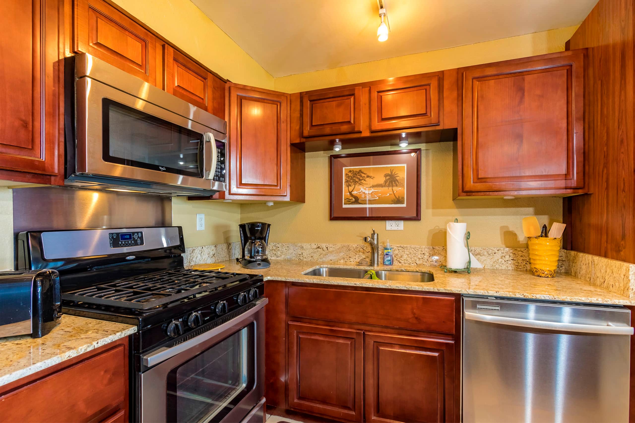 Condo in Kihei · ★4.75 · 1 bedroom · 1 bed · 1 bath - Image 8