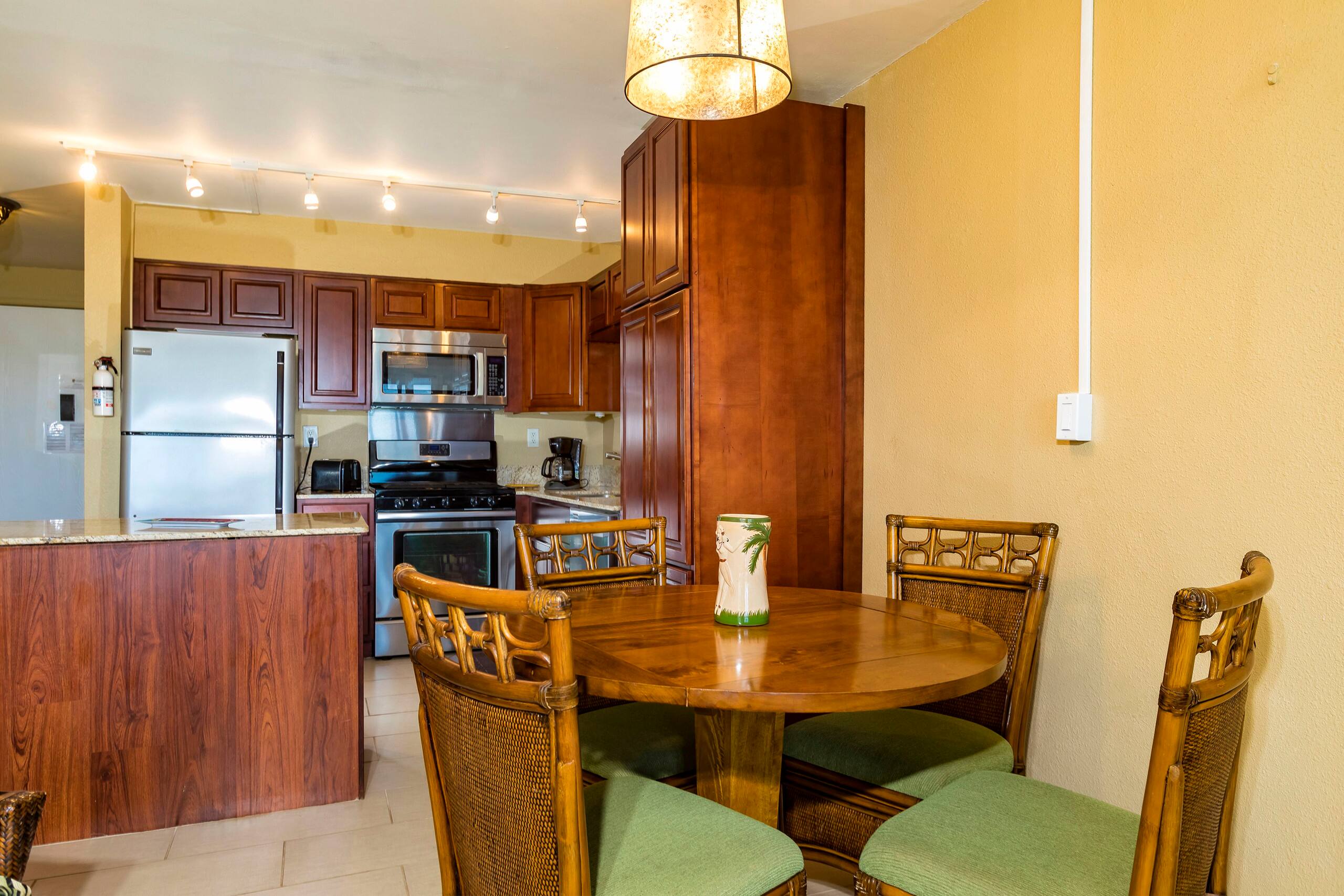 Condo in Kihei · ★4.75 · 1 bedroom · 1 bed · 1 bath - Image 7