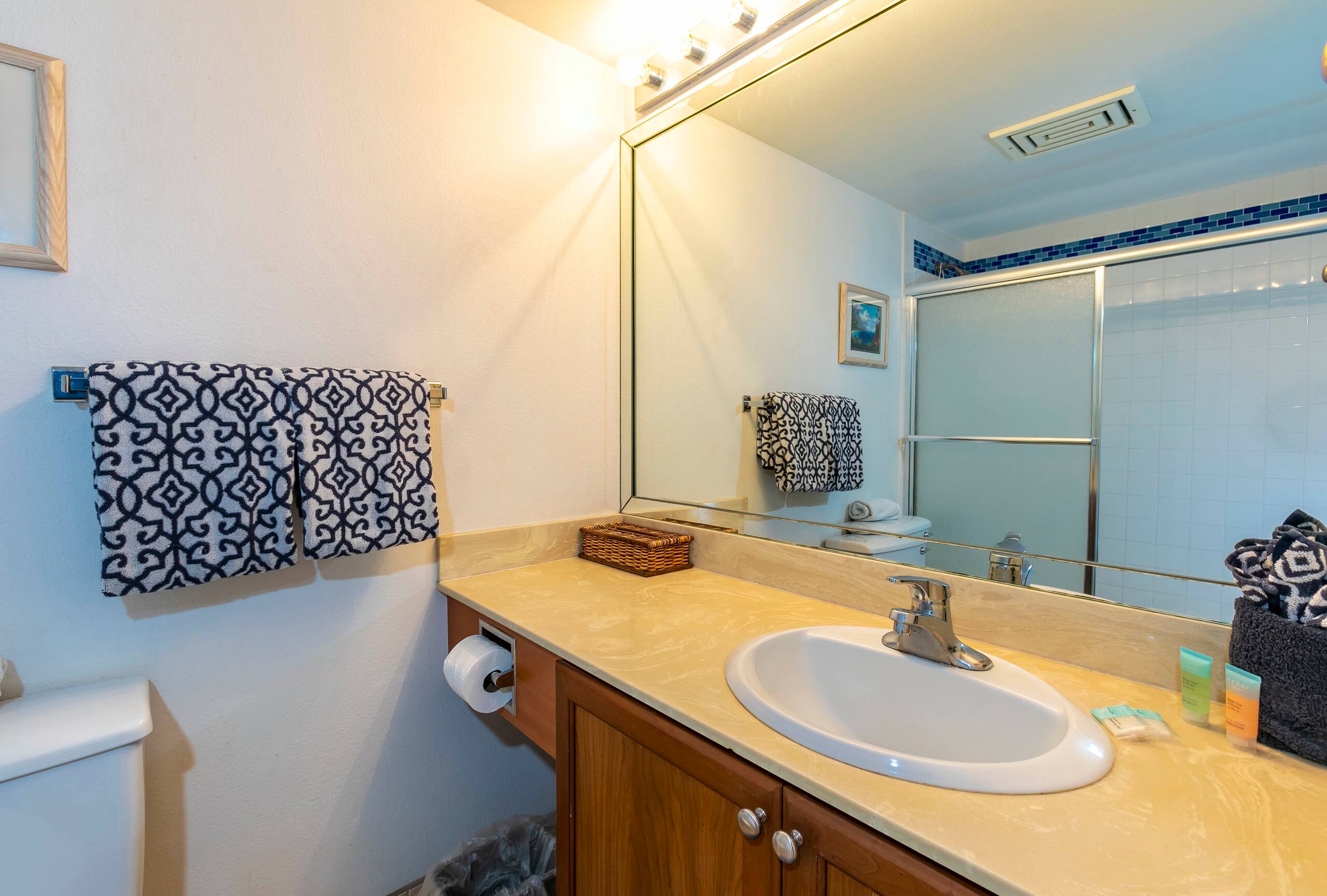 Condo in Kihei · ★4.4 · 1 bedroom · 2 beds · 2 baths - Image 15