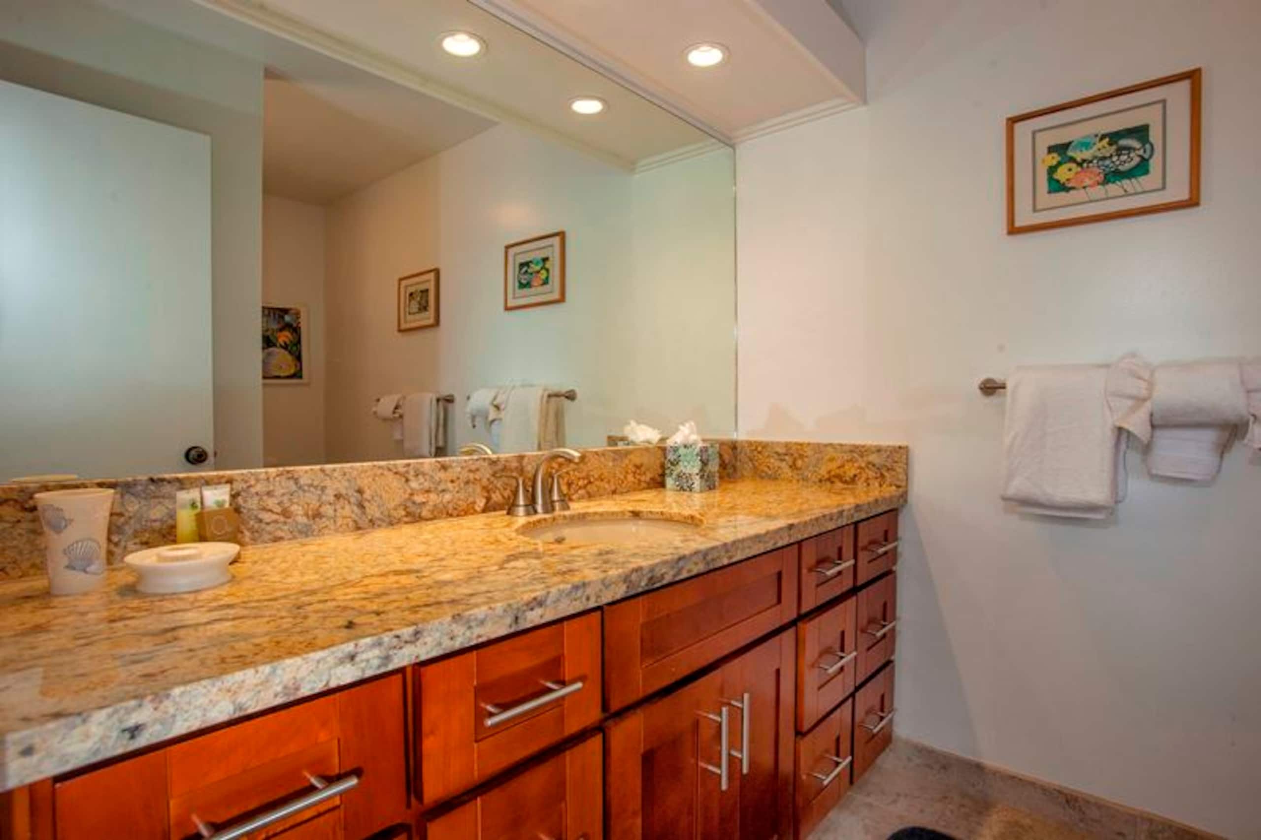 Condo in Kihei · ★5.0 · 2 bedrooms · 4 beds · 2 baths - Image 16