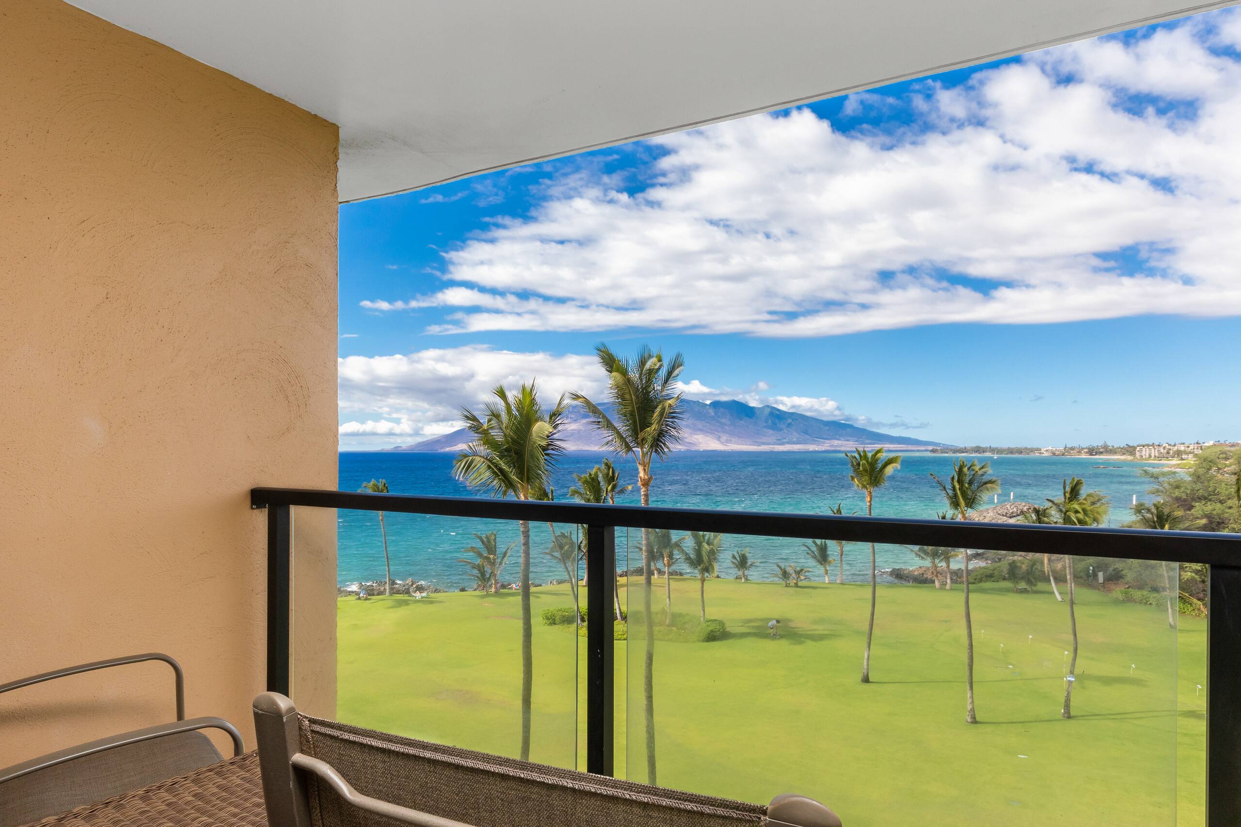 Condo in Kihei · ★4.79 · 1 bedroom · 2 beds · 1.5 baths - Image 5