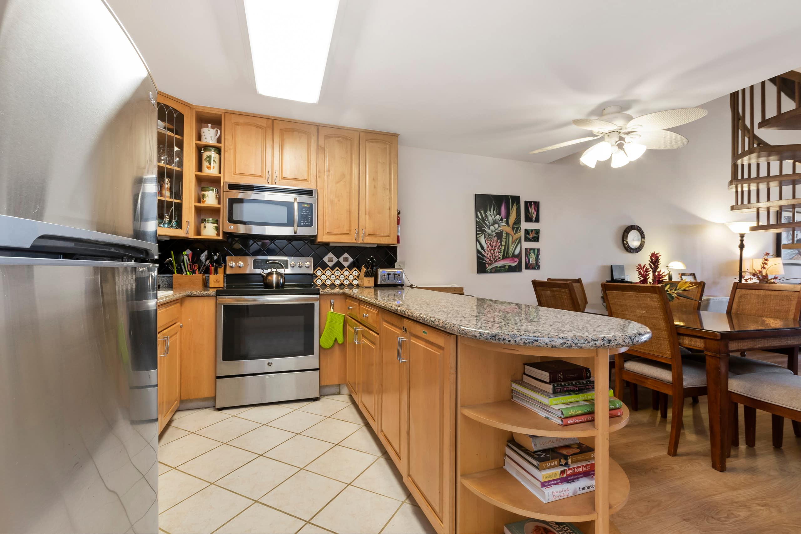 Condo in Kihei · ★4.5 · 2 bedrooms · 4 beds · 2 baths - Image 15