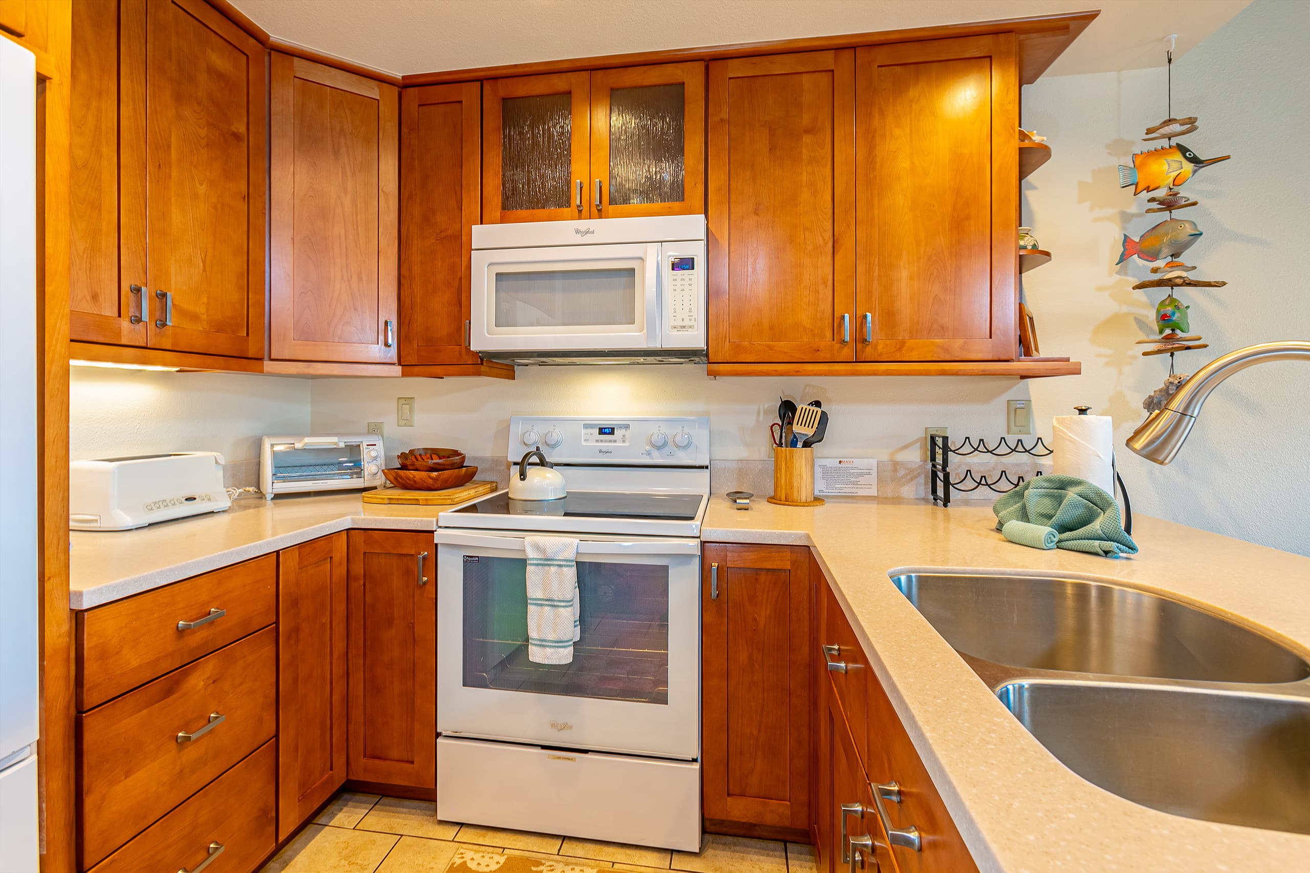 Condo in Kihei · ★4.9 · 2 bedrooms · 3 beds · 2 shared baths - Image 11