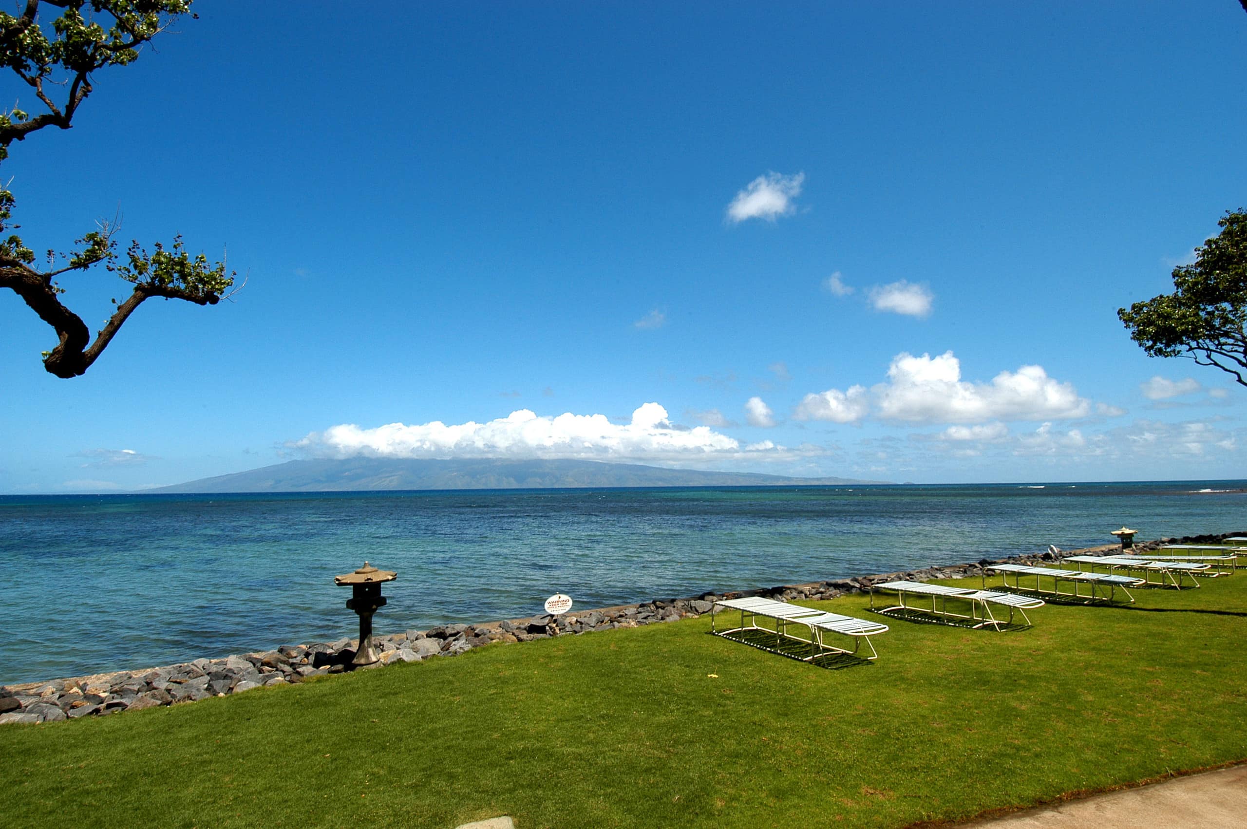 Oceanfront Kahana Reef Condo w/ Pool - Photo 46