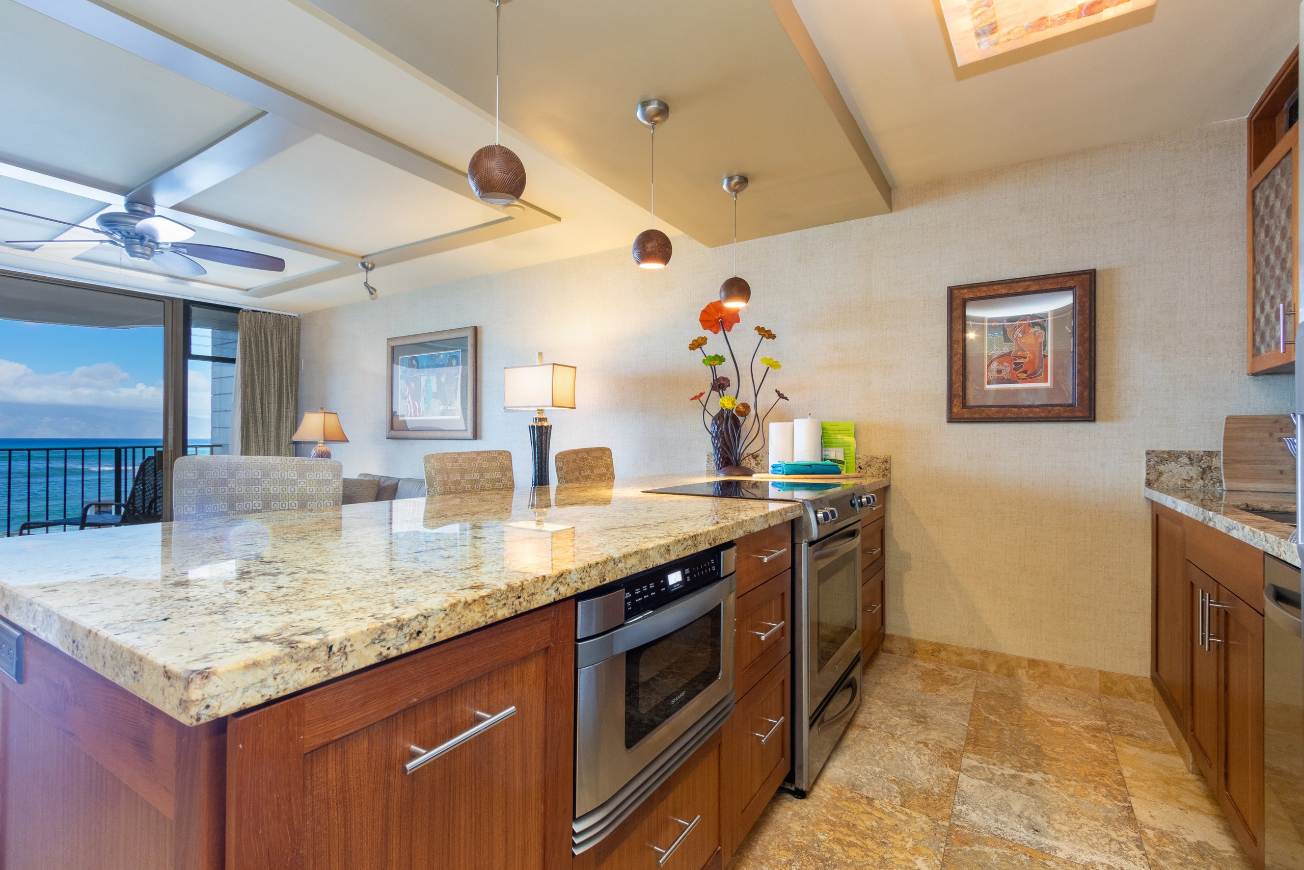 Oceanfront Kahana Reef Condo w/ Pool - Photo 15