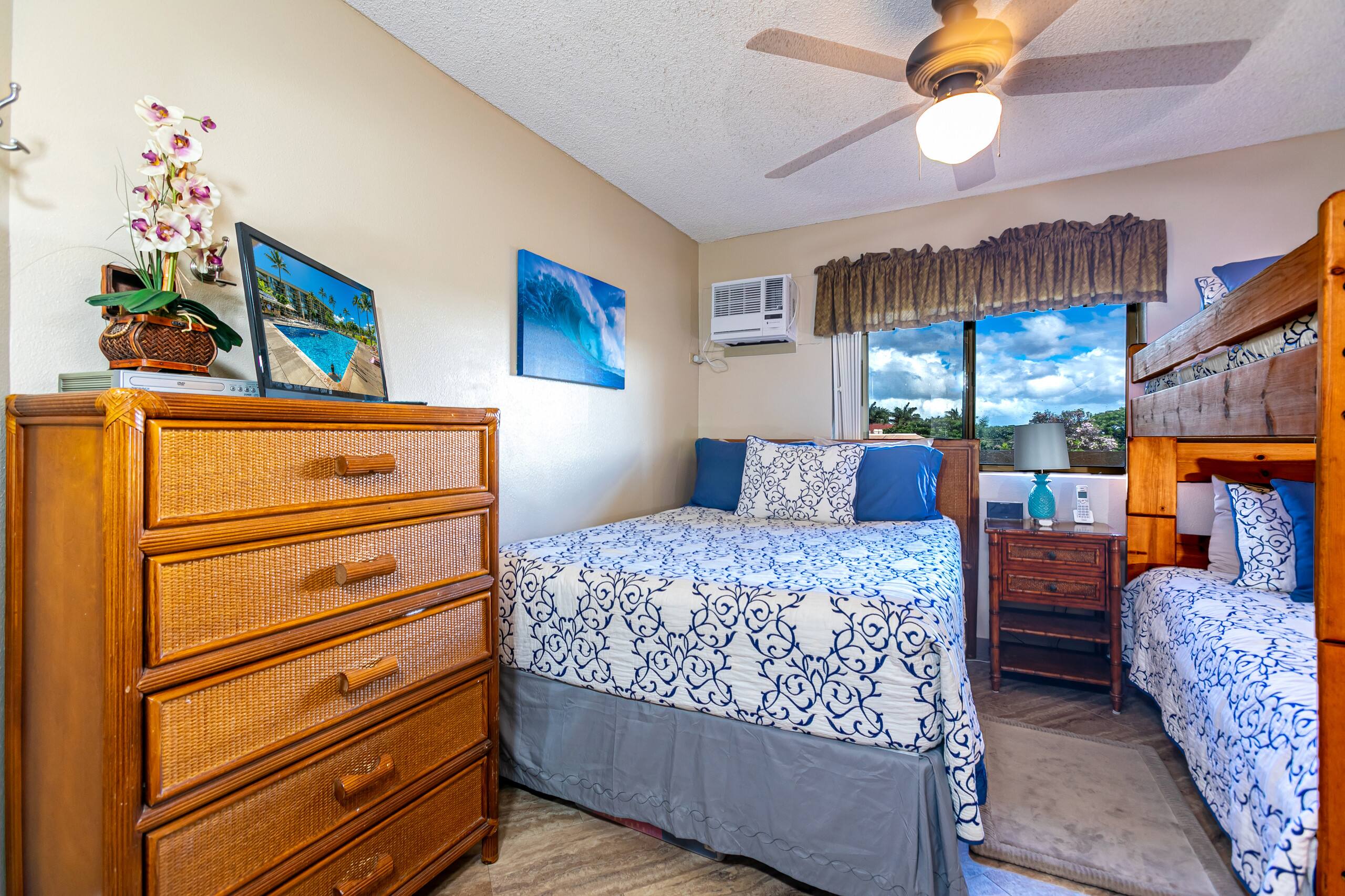 Condo in Kihei · ★4.7 · 2 bedrooms · 6 beds · 2 shared baths - Image 16