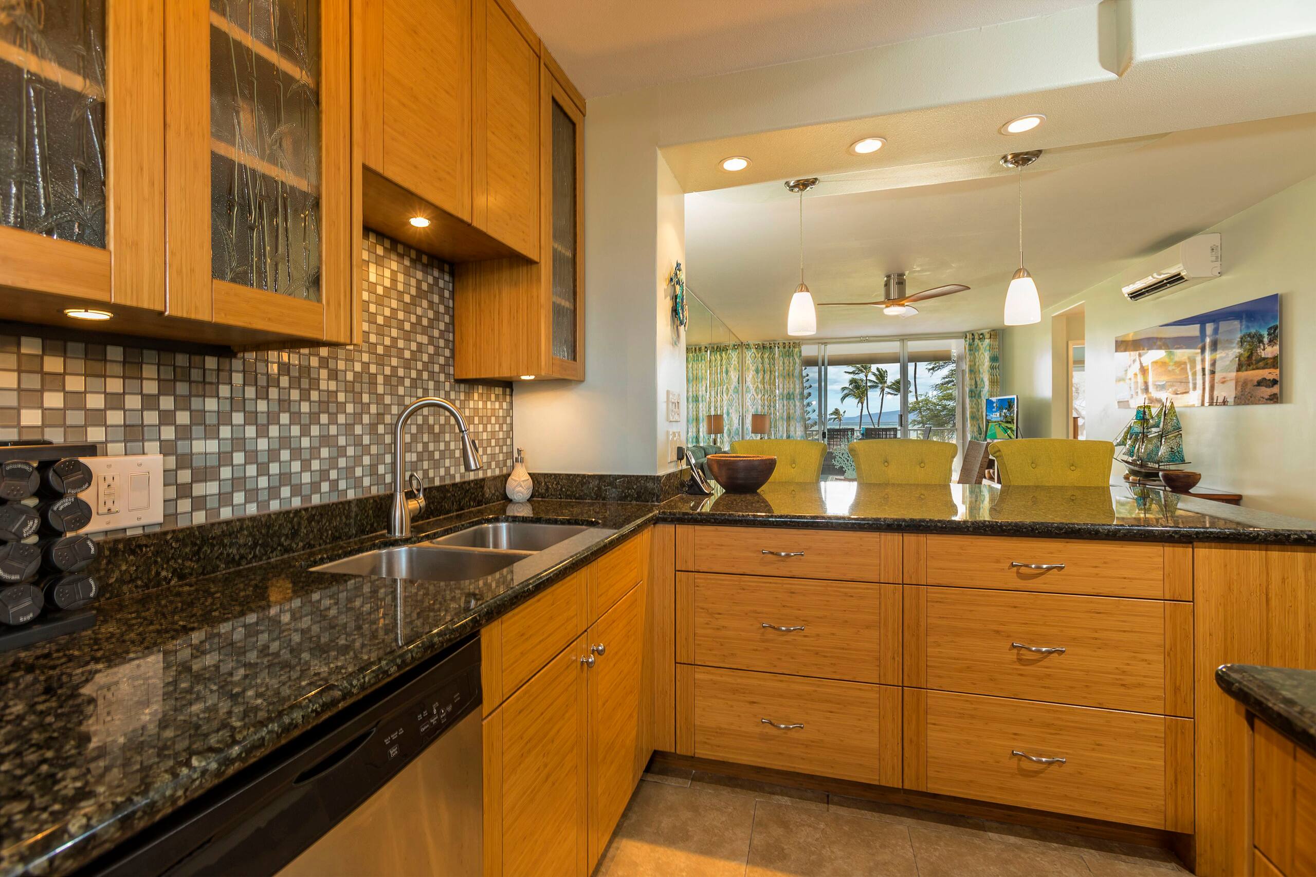 Condo in Kihei · ★4.6 · 2 bedrooms · 3 beds · 2 baths - Image 15