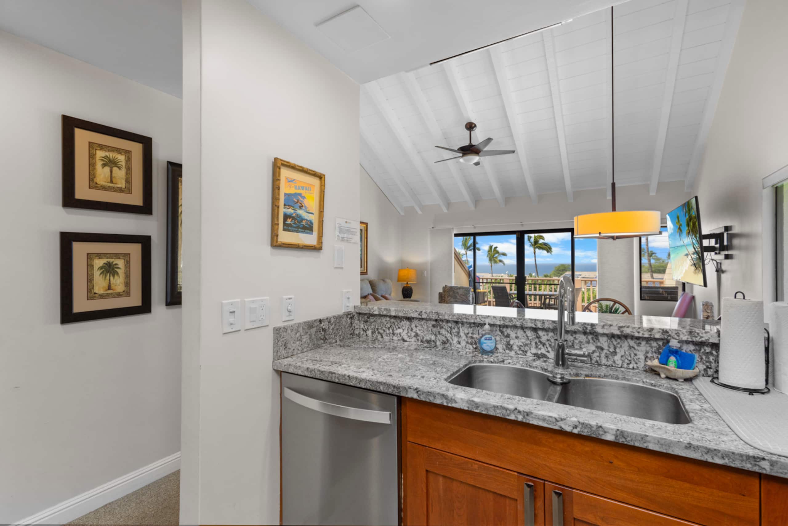 Condo in Kihei · ★4.63 · 2 bedrooms · 2 beds · 2 baths - Image 16