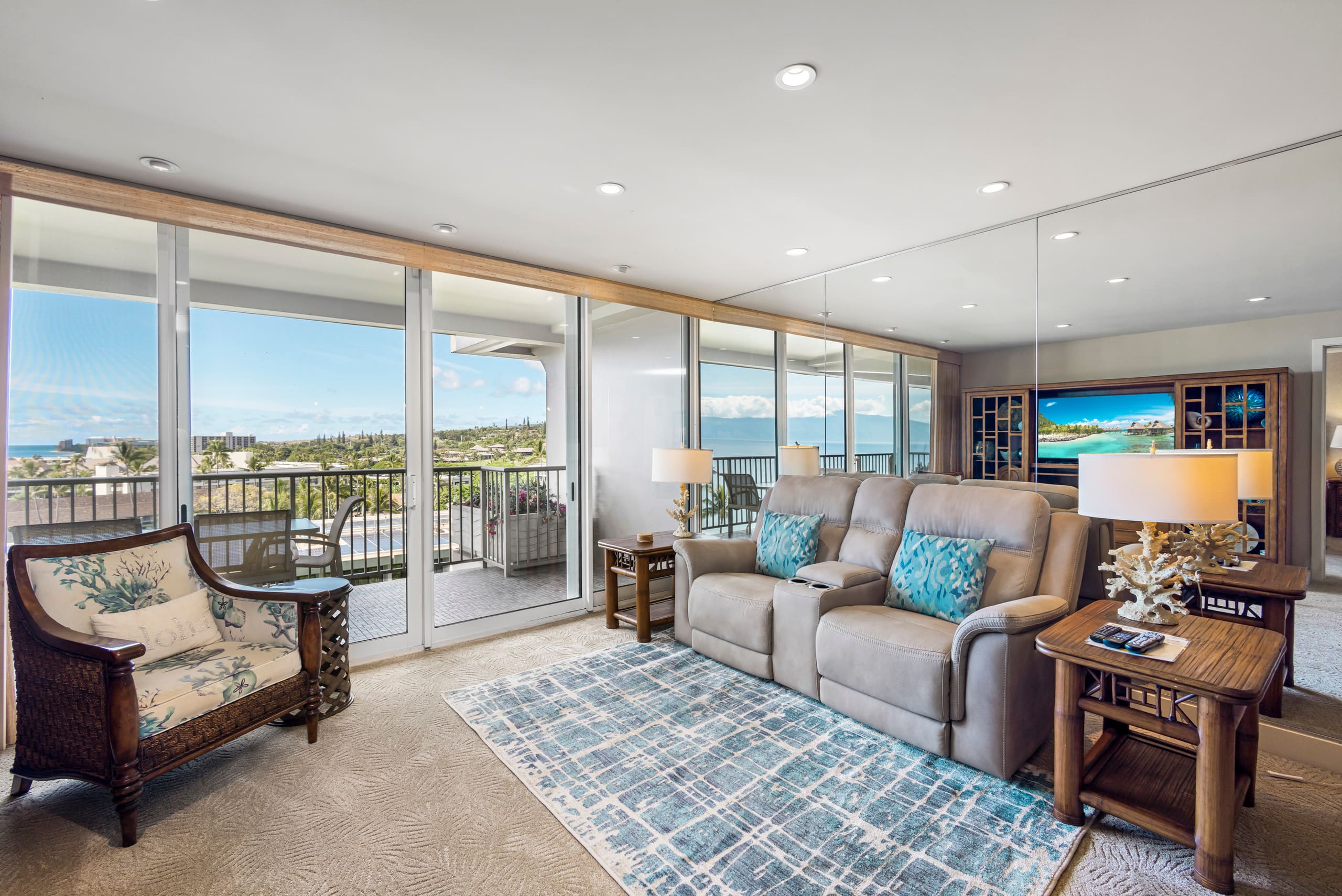Condo in Lahaina · ★5.0 · 1 bedroom · 1 bed · 2 baths - Image 2