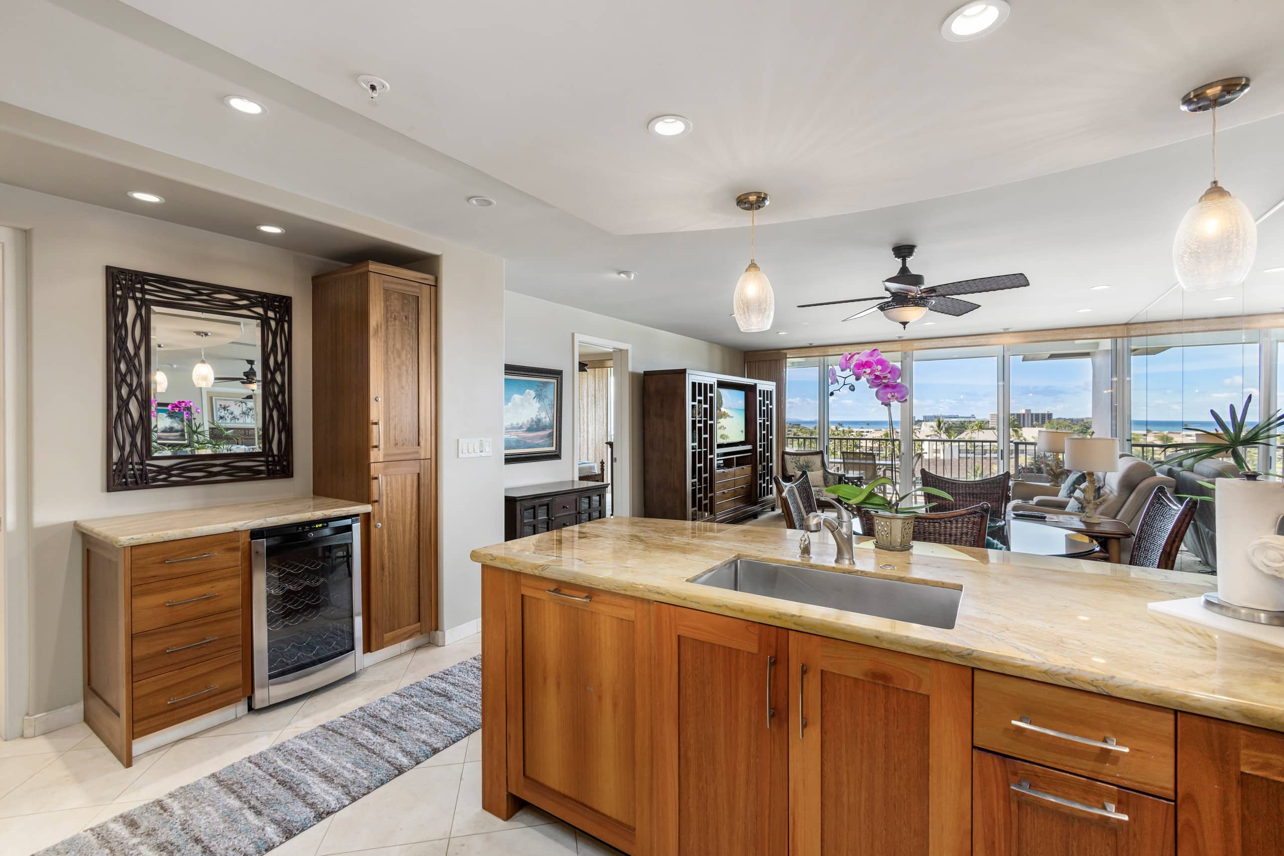 Condo in Lahaina · ★5.0 · 1 bedroom · 1 bed · 2 baths - Image 9