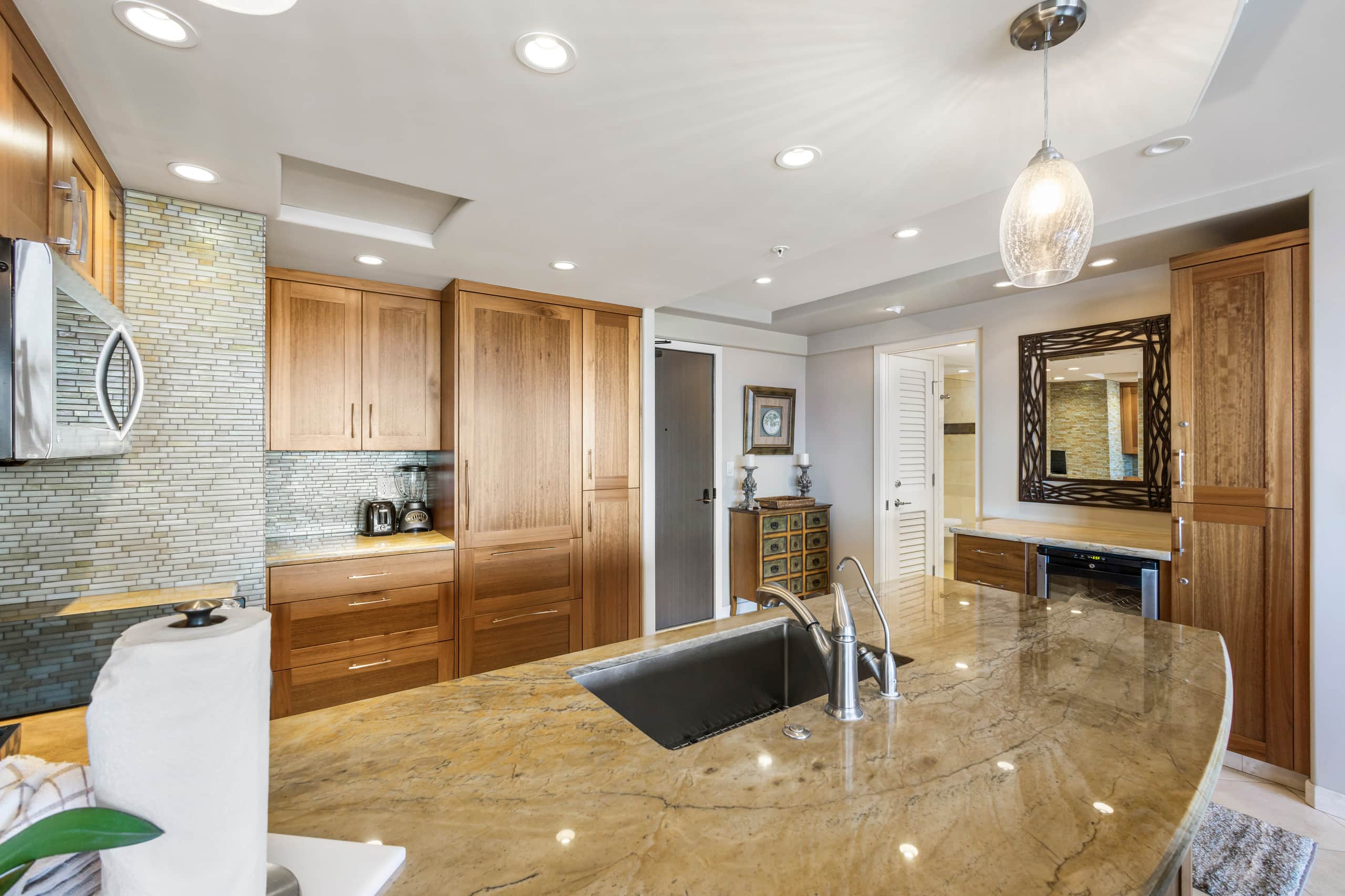 Condo in Lahaina · ★5.0 · 1 bedroom · 1 bed · 2 baths - Image 14