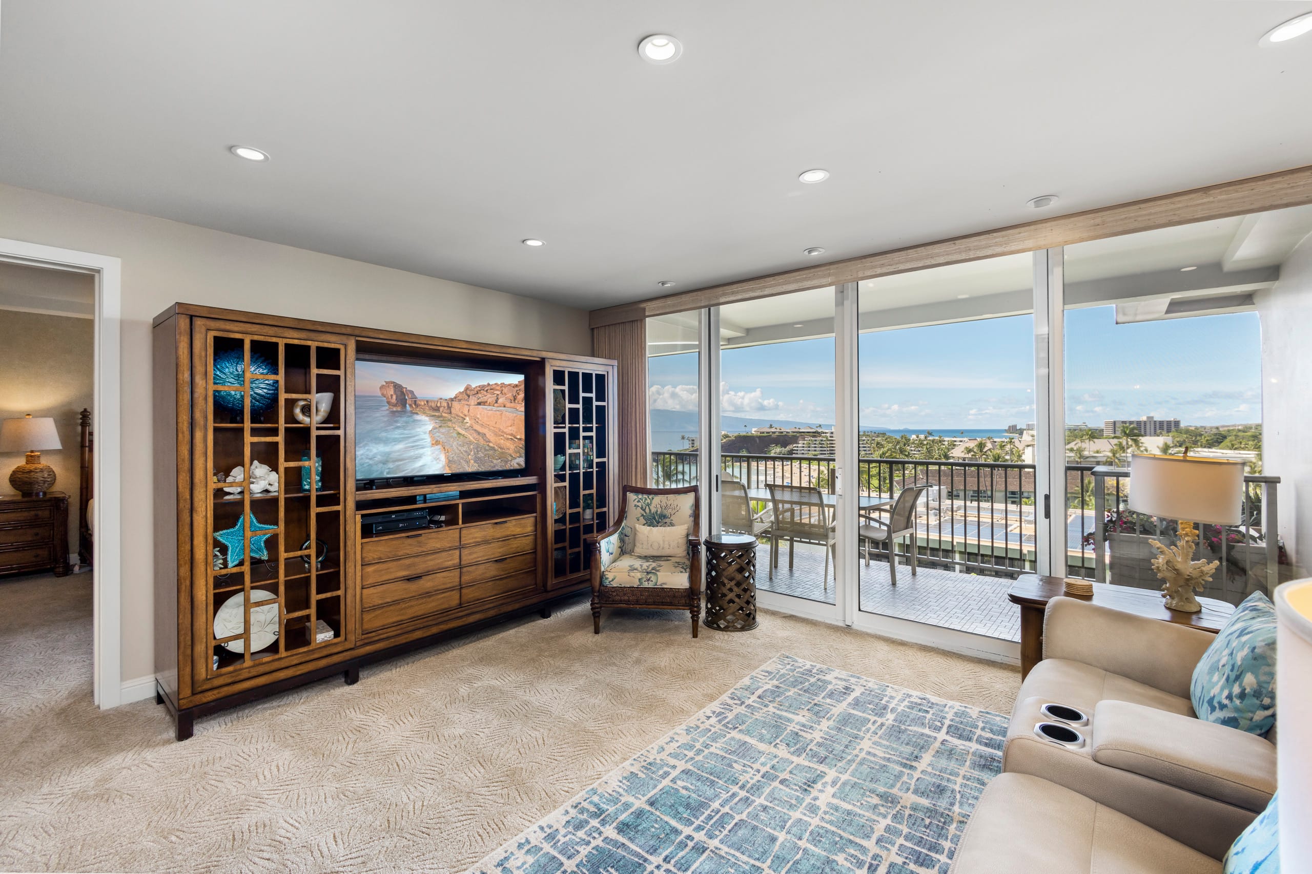 Condo in Lahaina · ★5.0 · 1 bedroom · 1 bed · 2 baths - Image 4