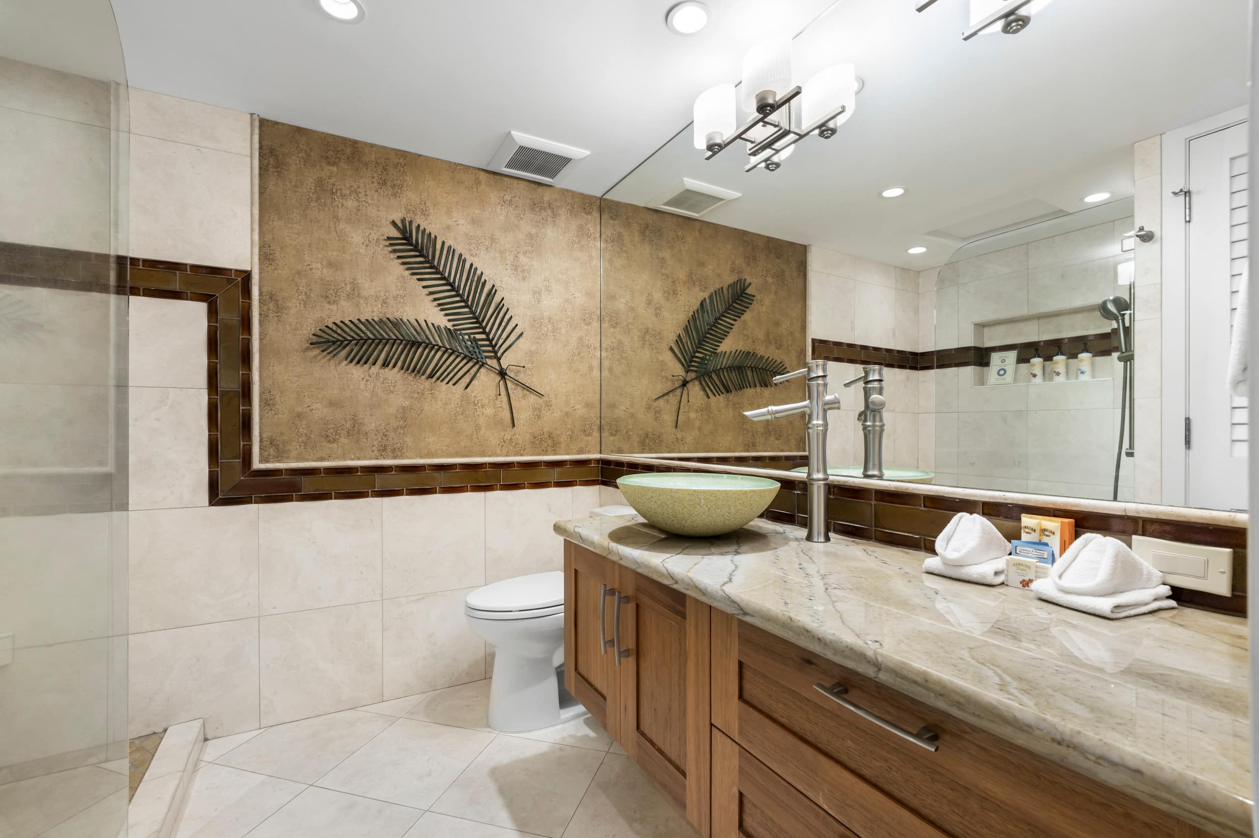 Condo in Lahaina · ★5.0 · 1 bedroom · 1 bed · 2 baths - Image 16