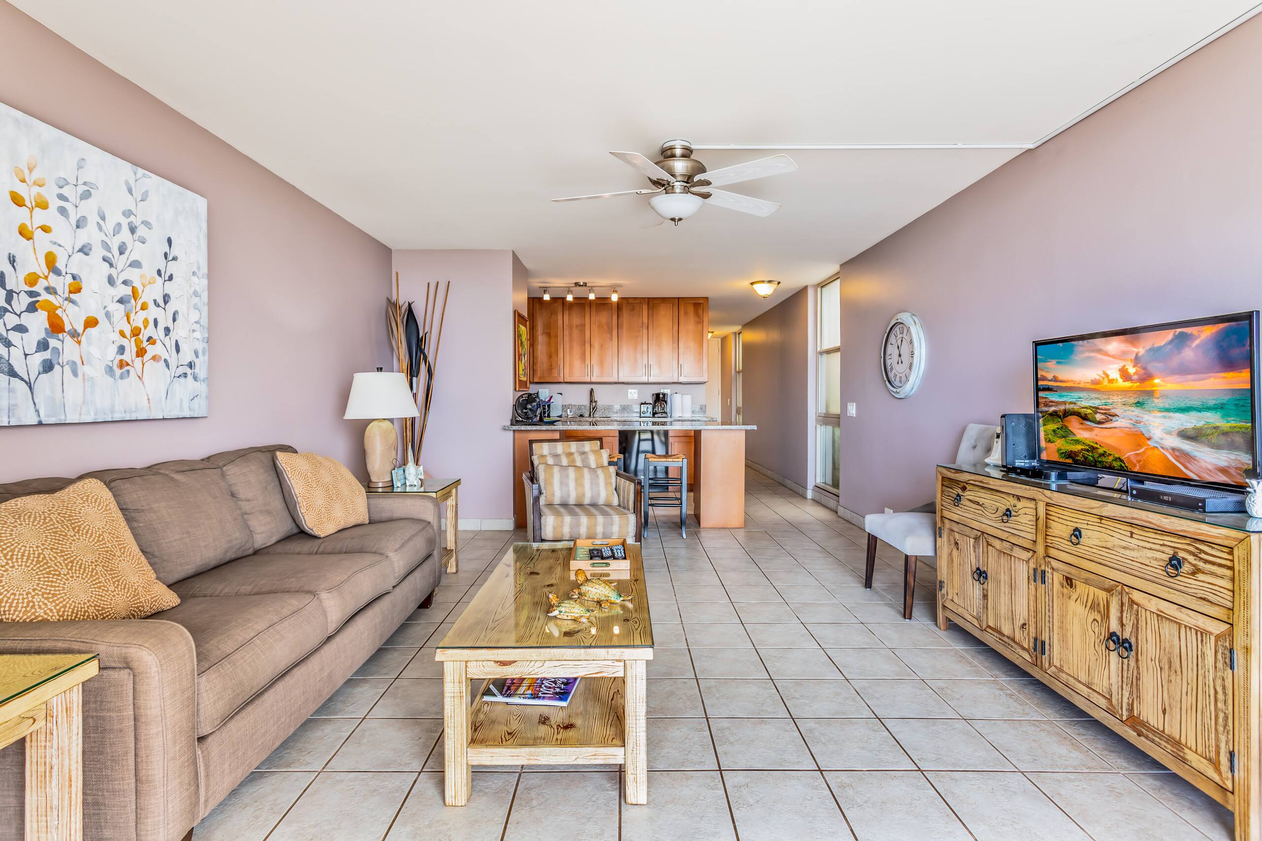 Condo in Lahaina · ★4.76 · 1 bedroom · 1 bed · 1 bath - Image 4