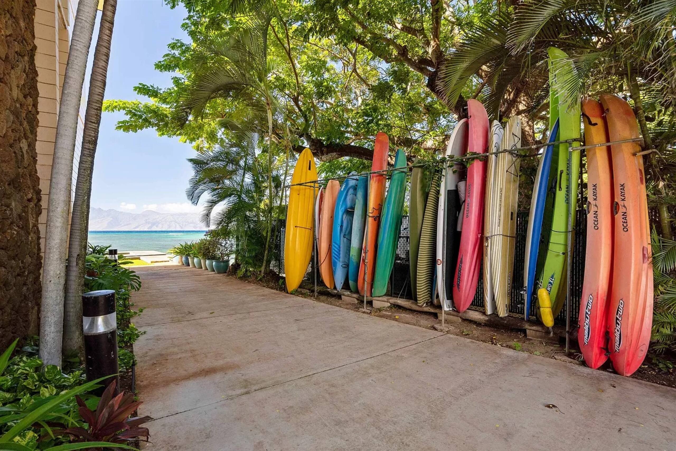 Condo in Lahaina · ★4.76 · 1 bedroom · 1 bed · 1 bath - Image 27