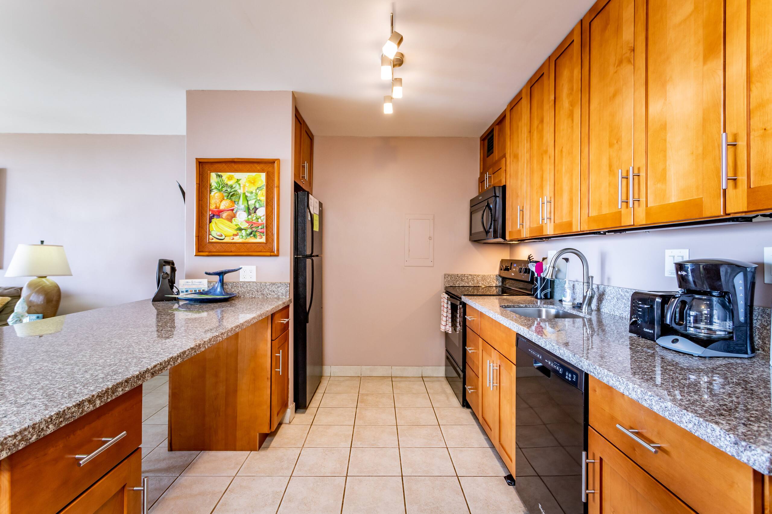 Condo in Lahaina · ★4.76 · 1 bedroom · 1 bed · 1 bath - Image 11