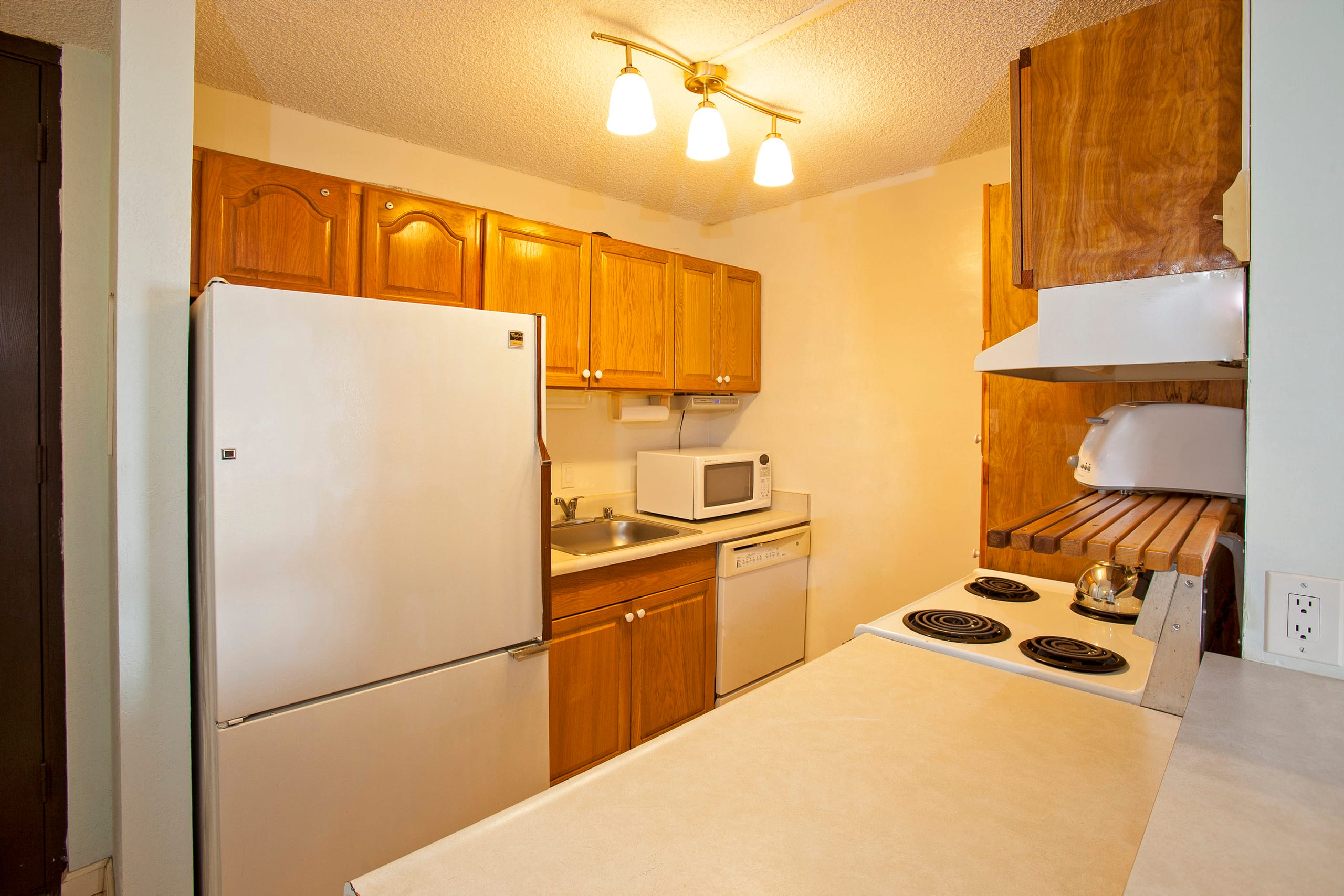 Condo in Kihei · ★4.25 · 1 bedroom · 2 beds · 1 bath - Image 8