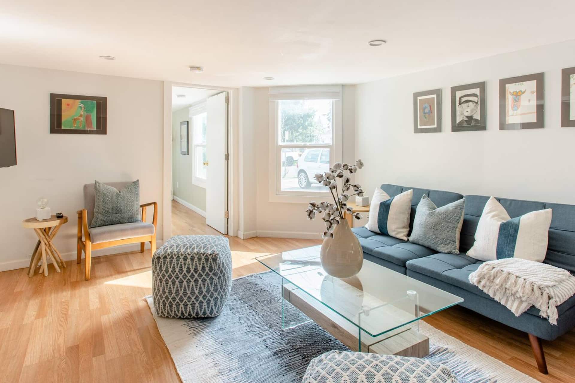 2BR Apt + Self Check-in + Walk to Park Street