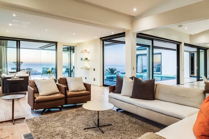 Spectacular Holiday Villa w Private Pool and Gym P gallery image 4