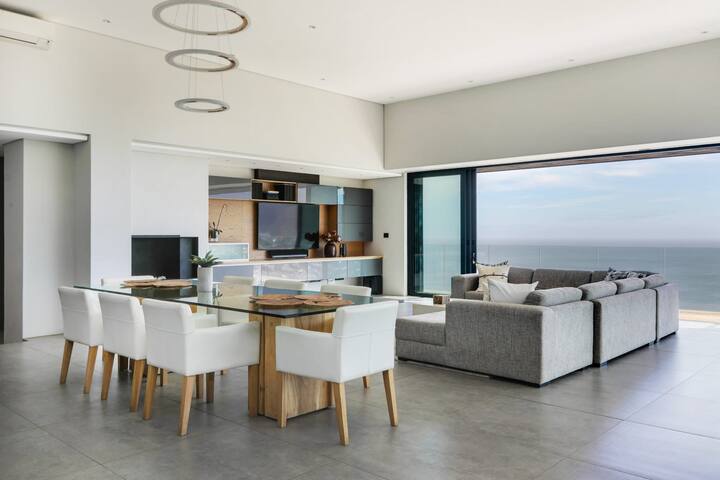 Luxurious Holiday Villa w/Views, Pool & Jacuzzi (H gallery image 2