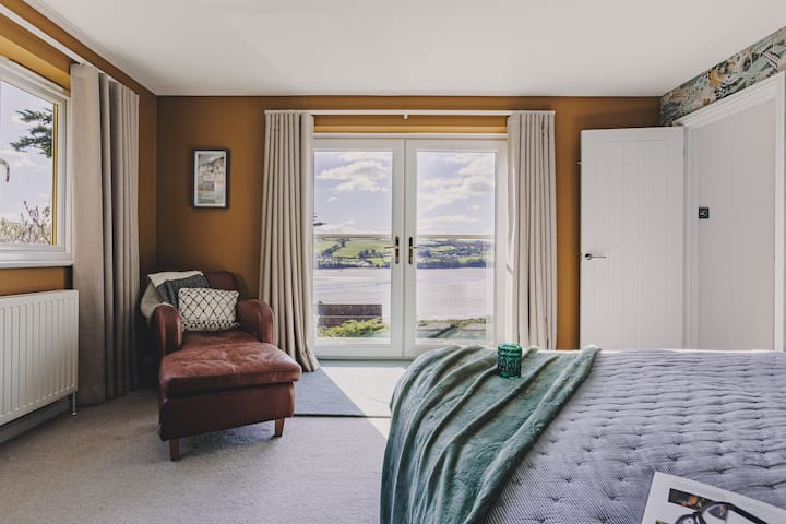 Свежи бегство - The Curlews - хидромасажна када - поглед - Teignmouth 