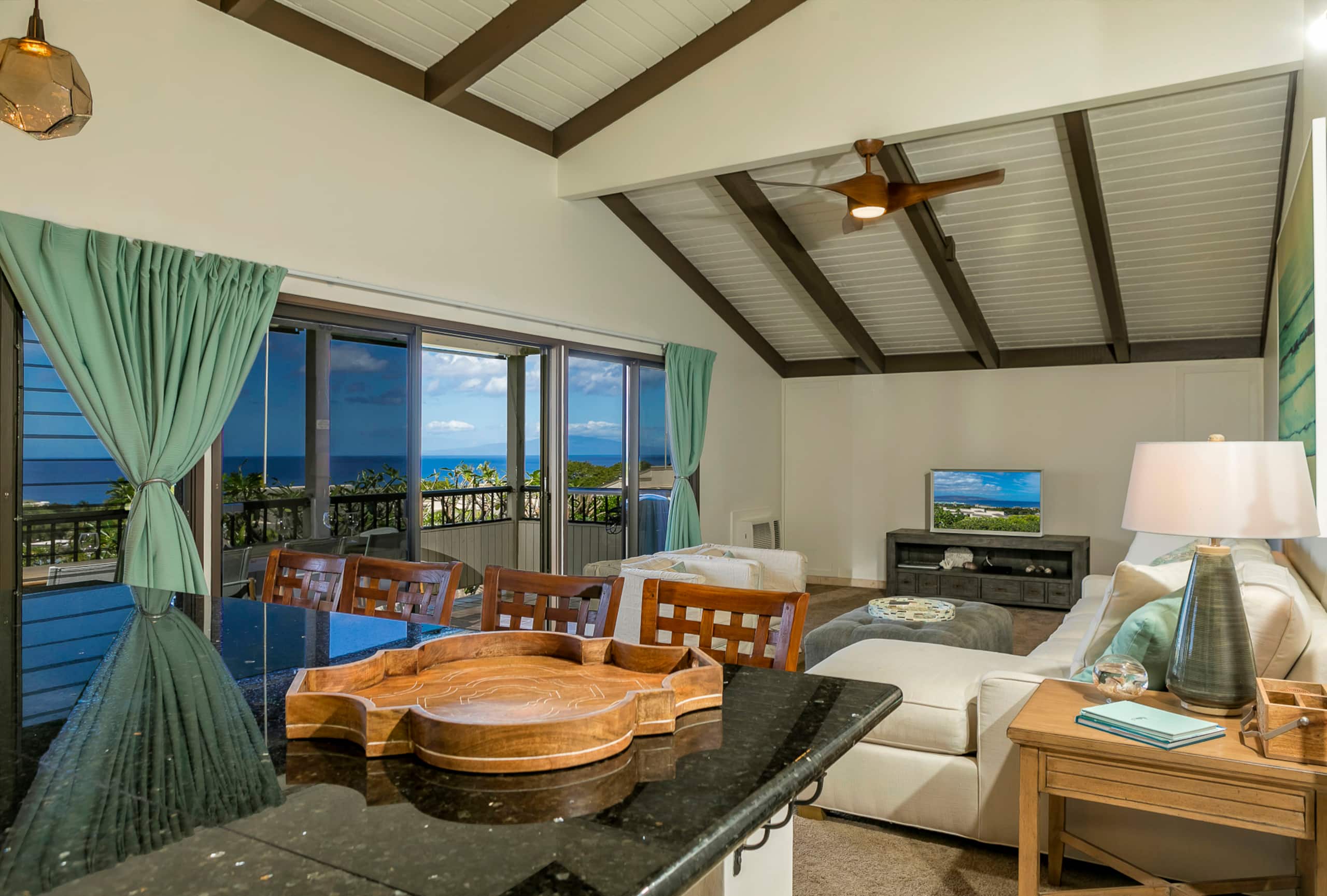 Condo in Kihei · ★4.8 · 2 bedrooms · 4 beds · 2 shared baths - Image 10