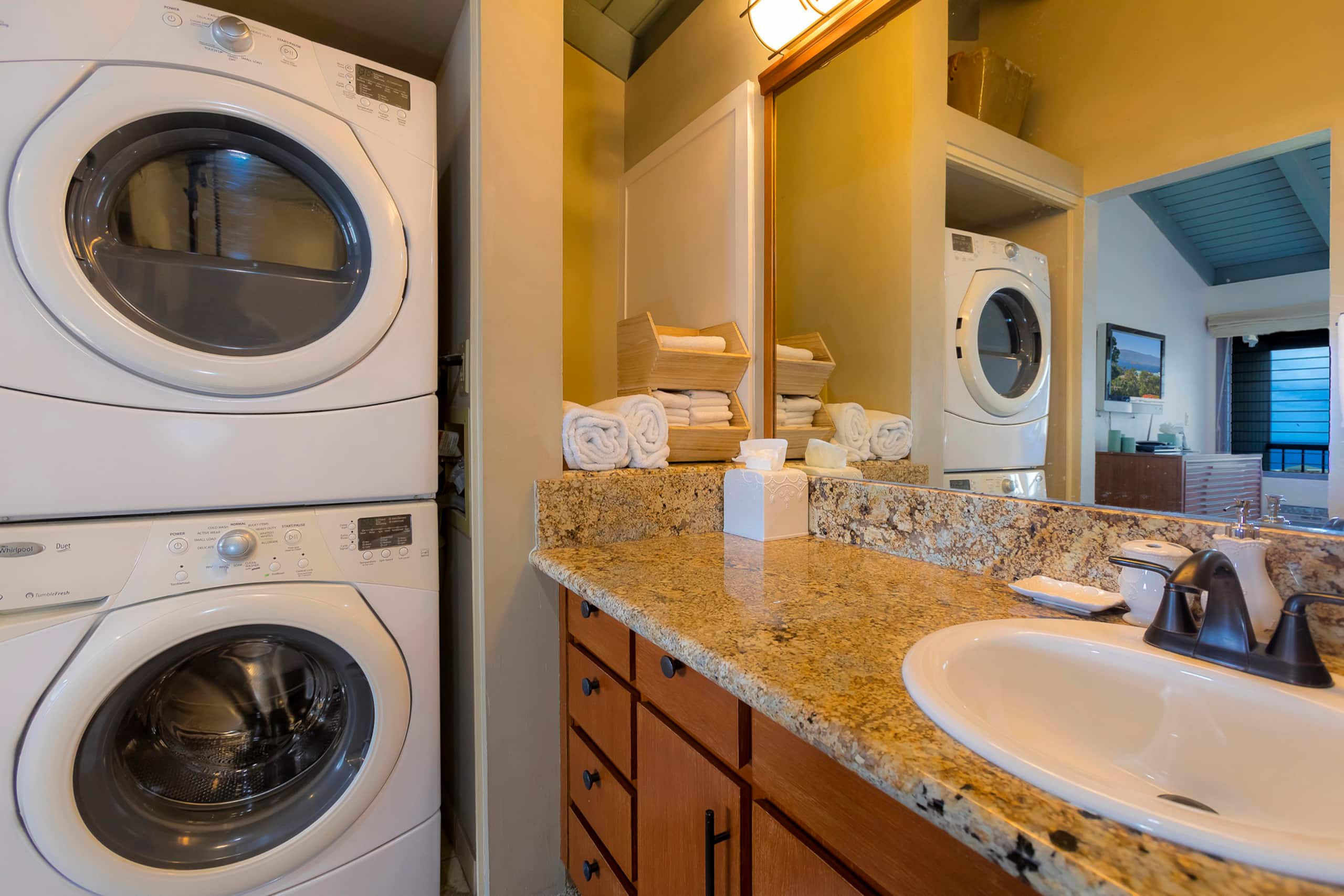 Condo in Kihei · ★4.8 · 2 bedrooms · 4 beds · 2 shared baths - Image 38