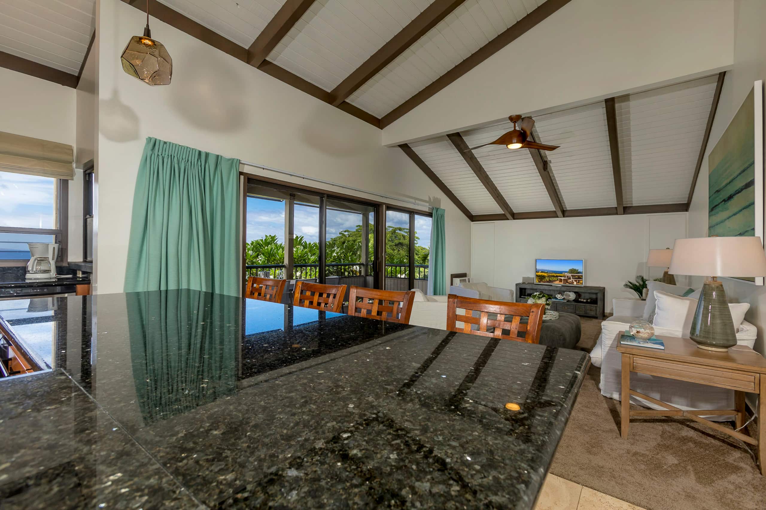 Condo in Kihei · ★4.8 · 2 bedrooms · 4 beds · 2 shared baths - Image 21