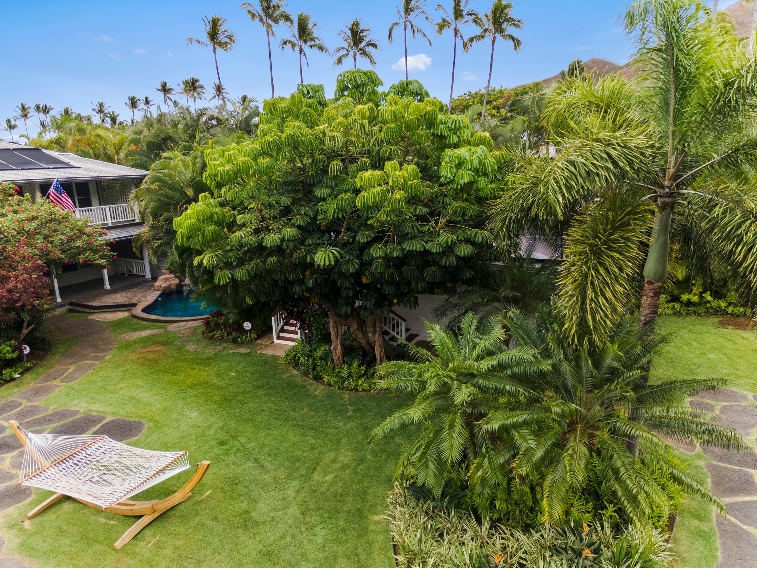 Home in Kailua · ★4.73 · 1 bedroom · 1 bed · 1 shared bath - Image 12