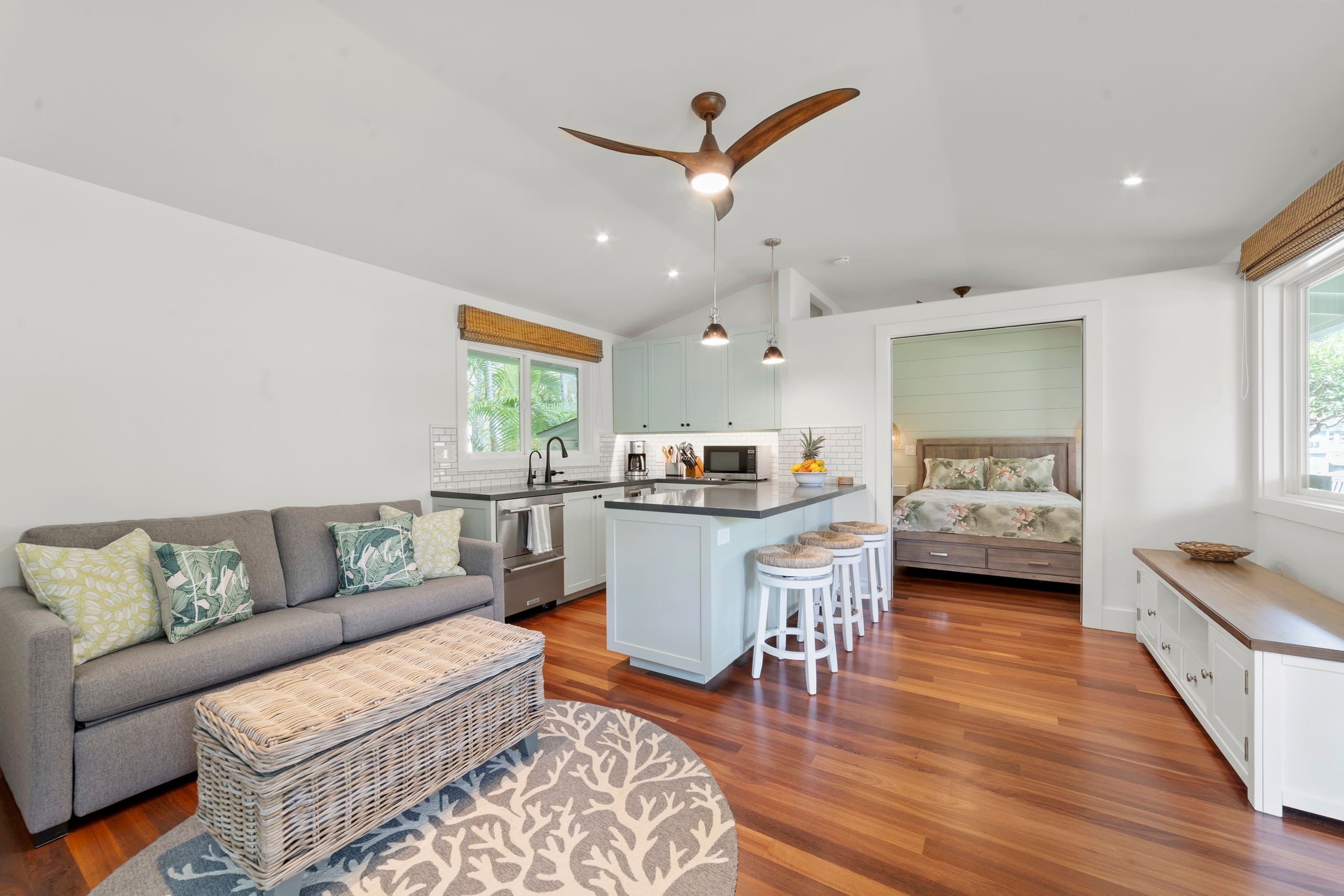 Home in Kailua · ★4.73 · 1 bedroom · 1 bed · 1 shared bath - Image 2
